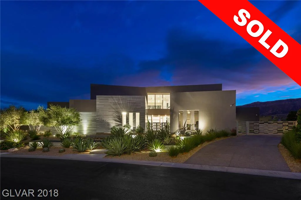 19 FLYING CLOUD Lane