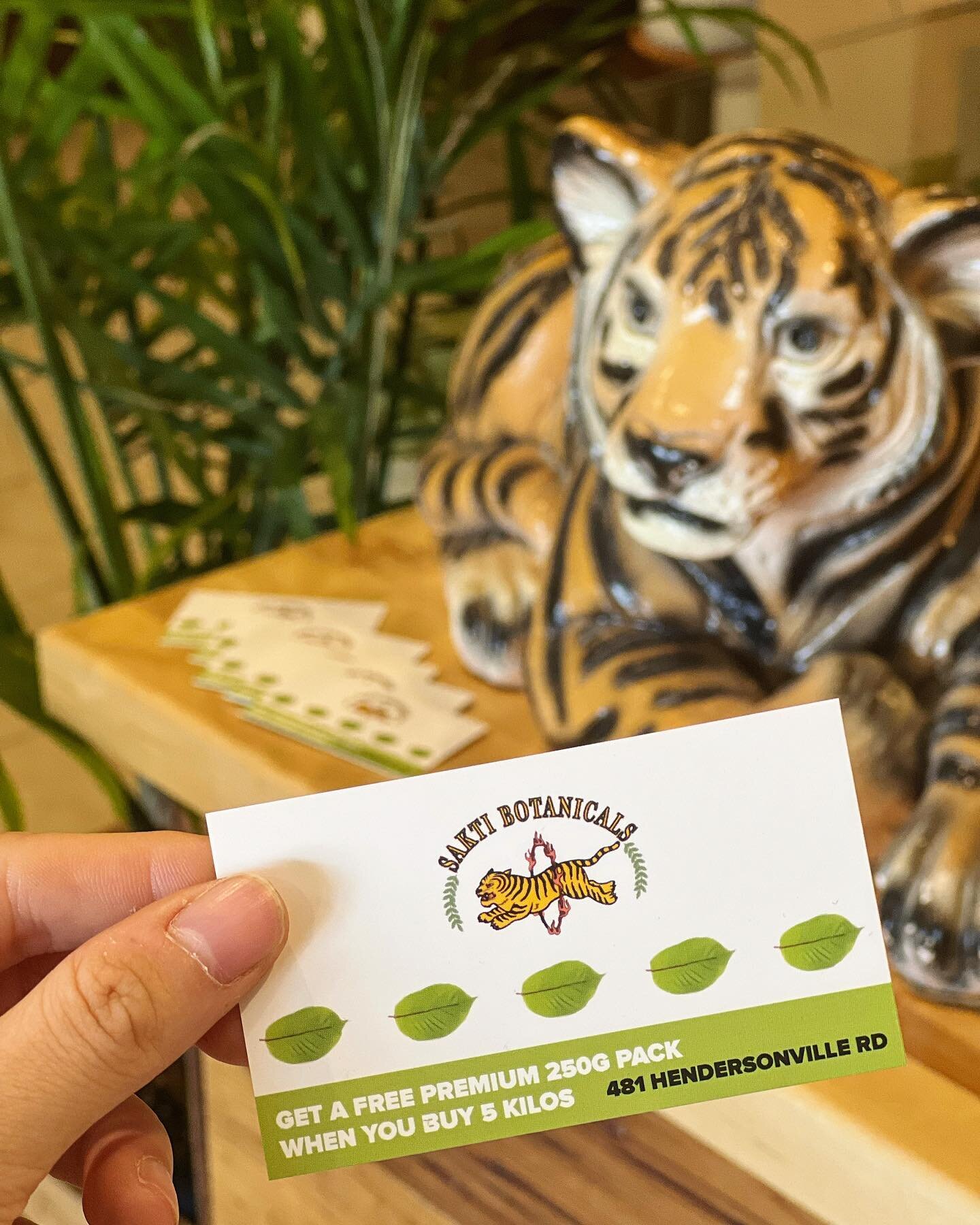 Asheville Locals! 
Did you know at Sakti Botanicals we have loyalty cards? Buy 5 kilos and get a 250g pack free! 

Come by our store at 481 Hendersonville Road and start getting your stamps today! 

We are open Mon-Fri 12-5 and Saturdays 10-6 🌿

Fri