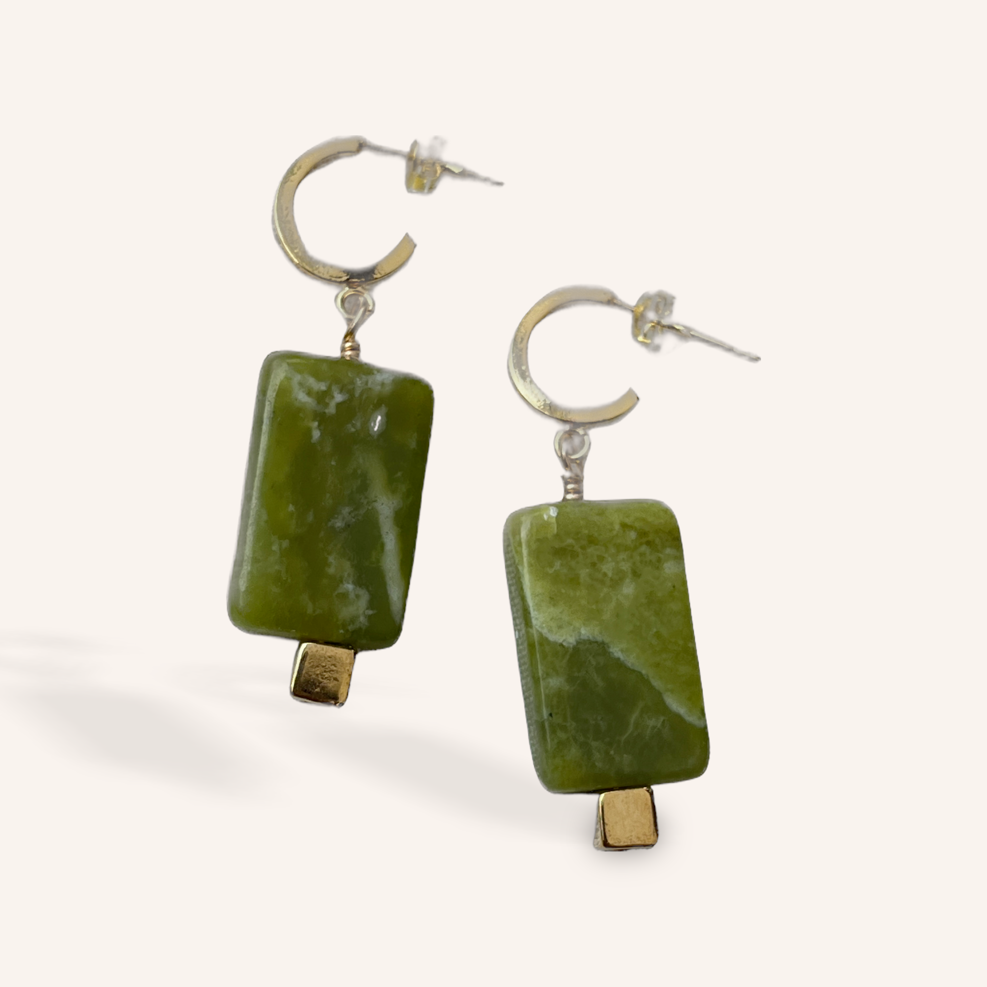 8D41601B-2588-41C1-BBE5-9EED606CB71D