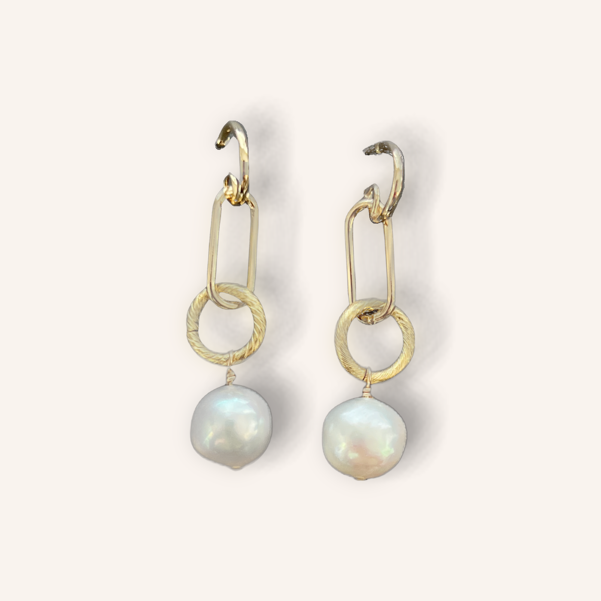 F66CFDEC-FE3F-4CCB-B217-70BB63BA2766