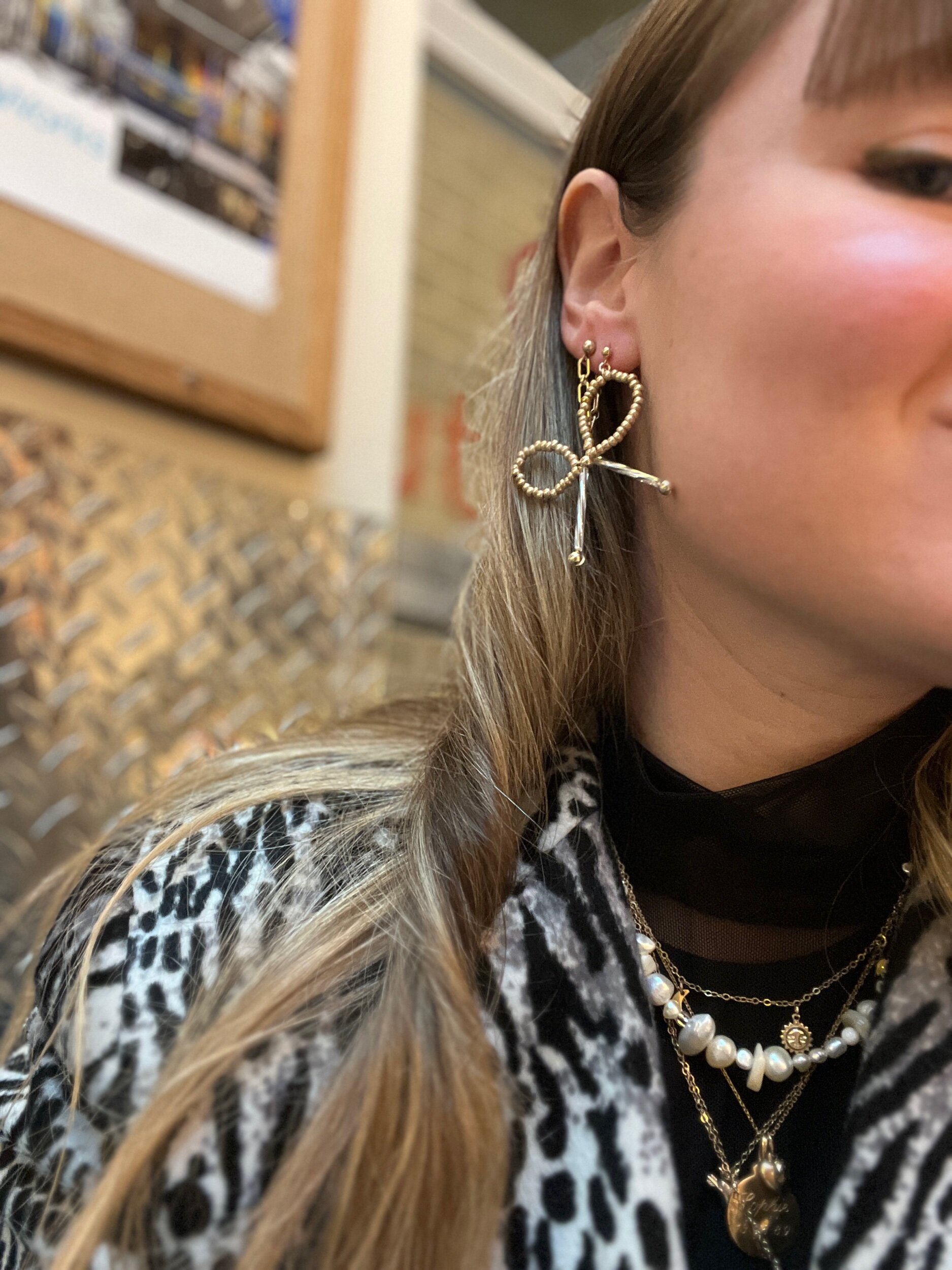 B61F7ADC-4058-4B85-A809-F993E0B8E618