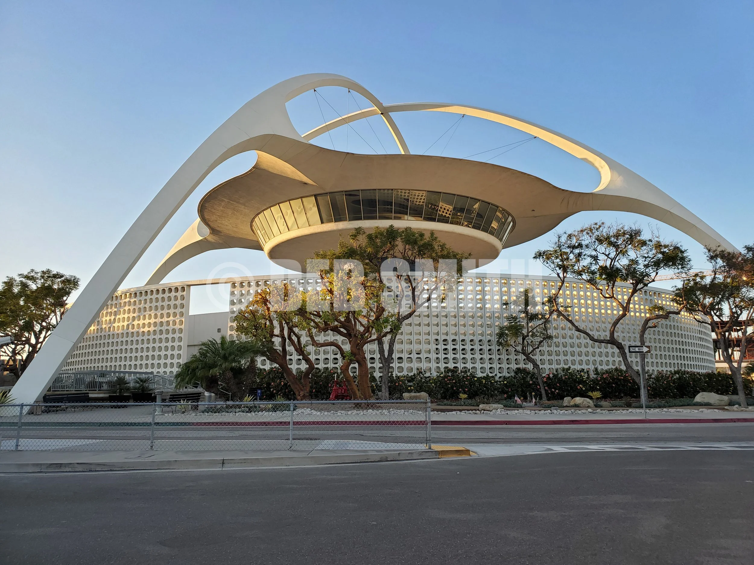LAX_©DS.jpg