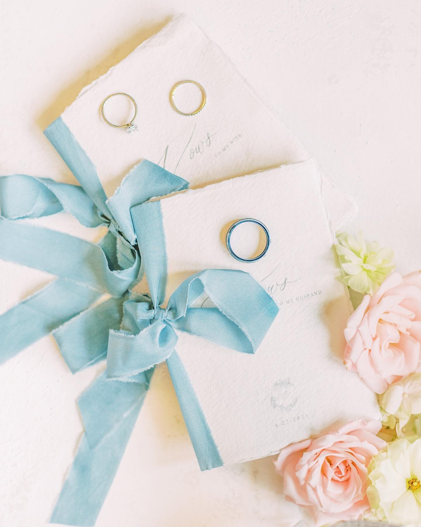 Bespoke calligraphy, a custom wreath monogram (which features throughout their entire stationery suite and day-of goods!), soft silk ribbon, and this beautifully textured handmade paper is a combination of all of my favourite things in these hand-bou
