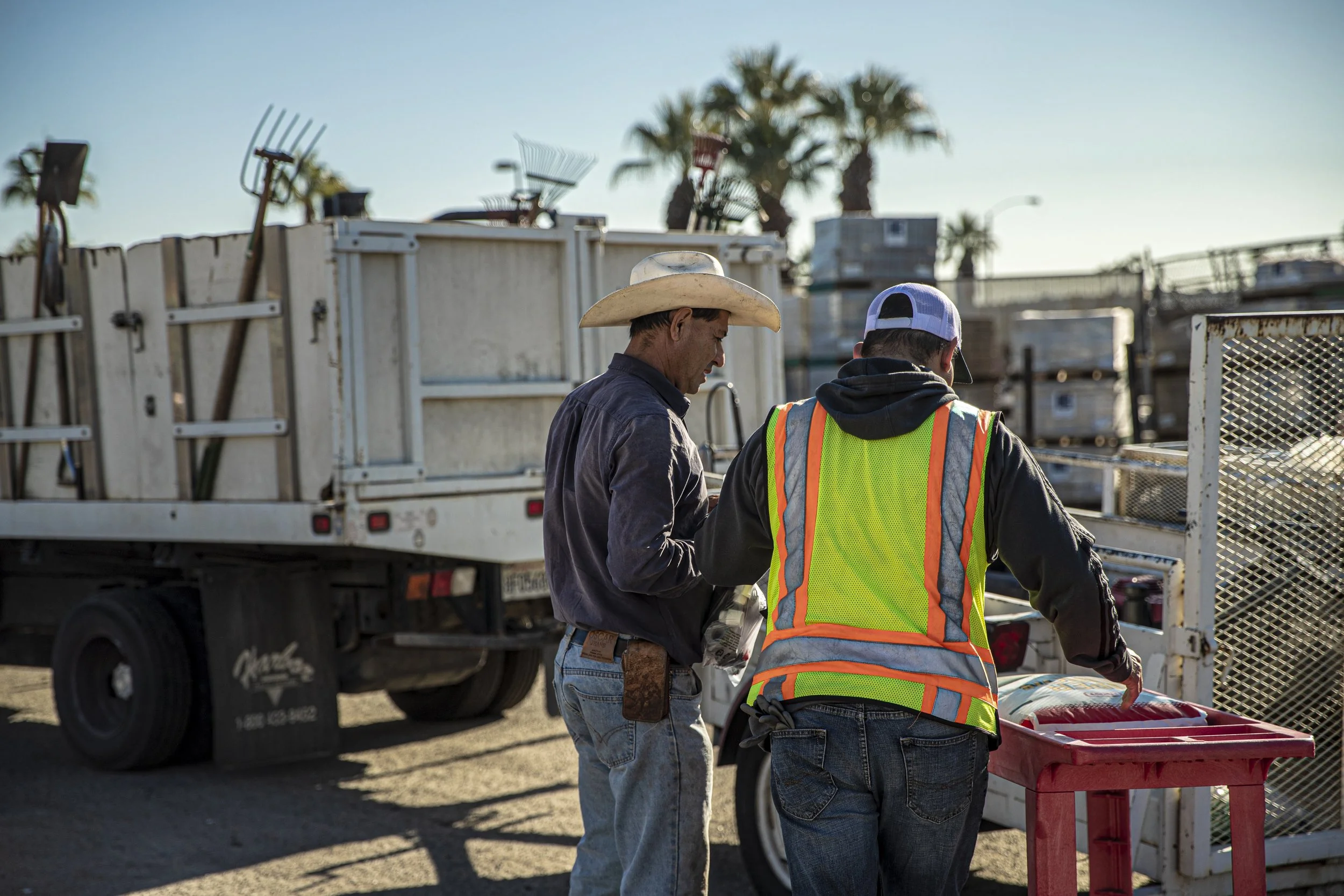 SiteOne-hispanic-photoshoot-still_palmdesert_DW1D3871.JPG