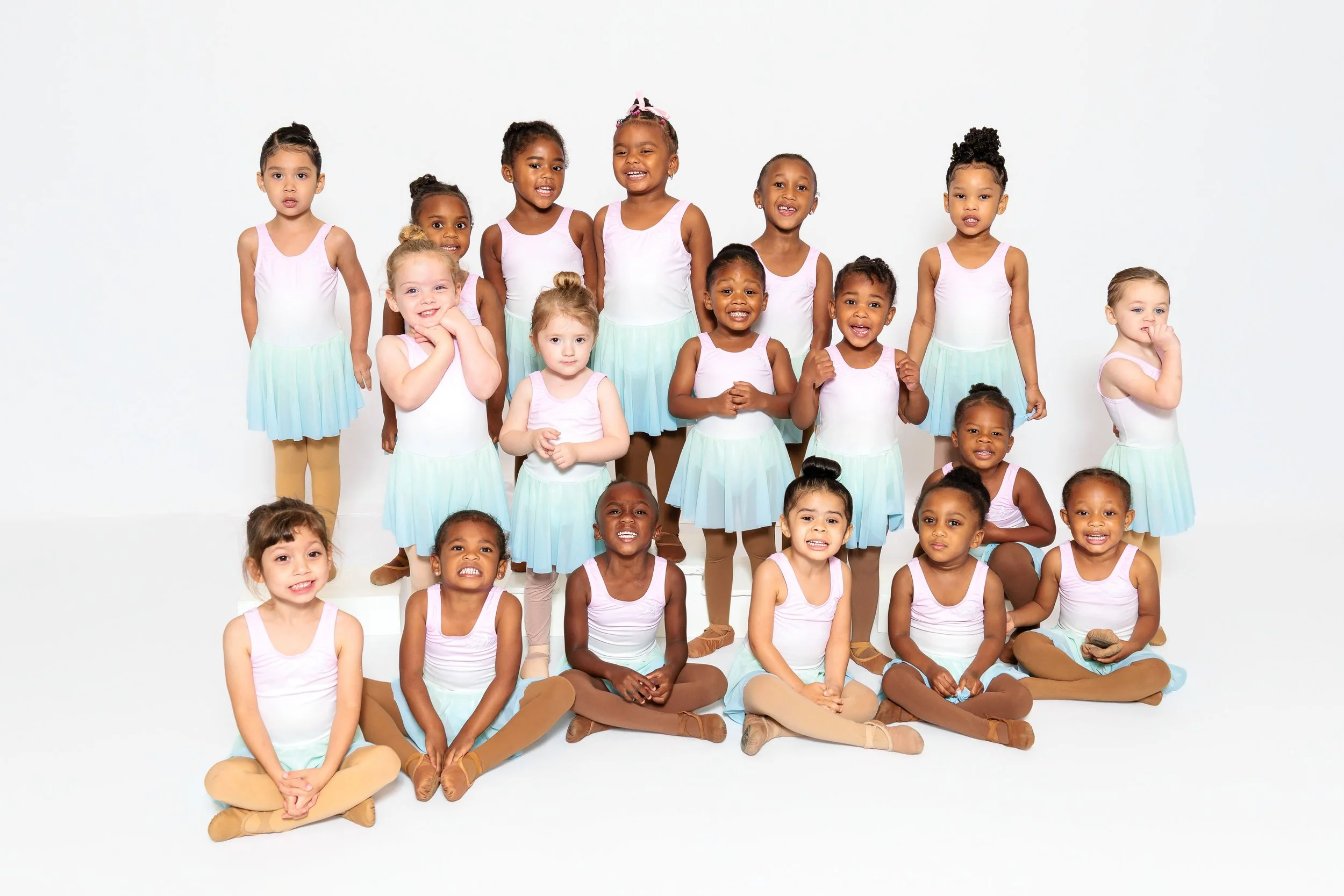 BDPW_2Tue+3Thrs+4Sat-TotsNTutus_F25_0071xy.jpg