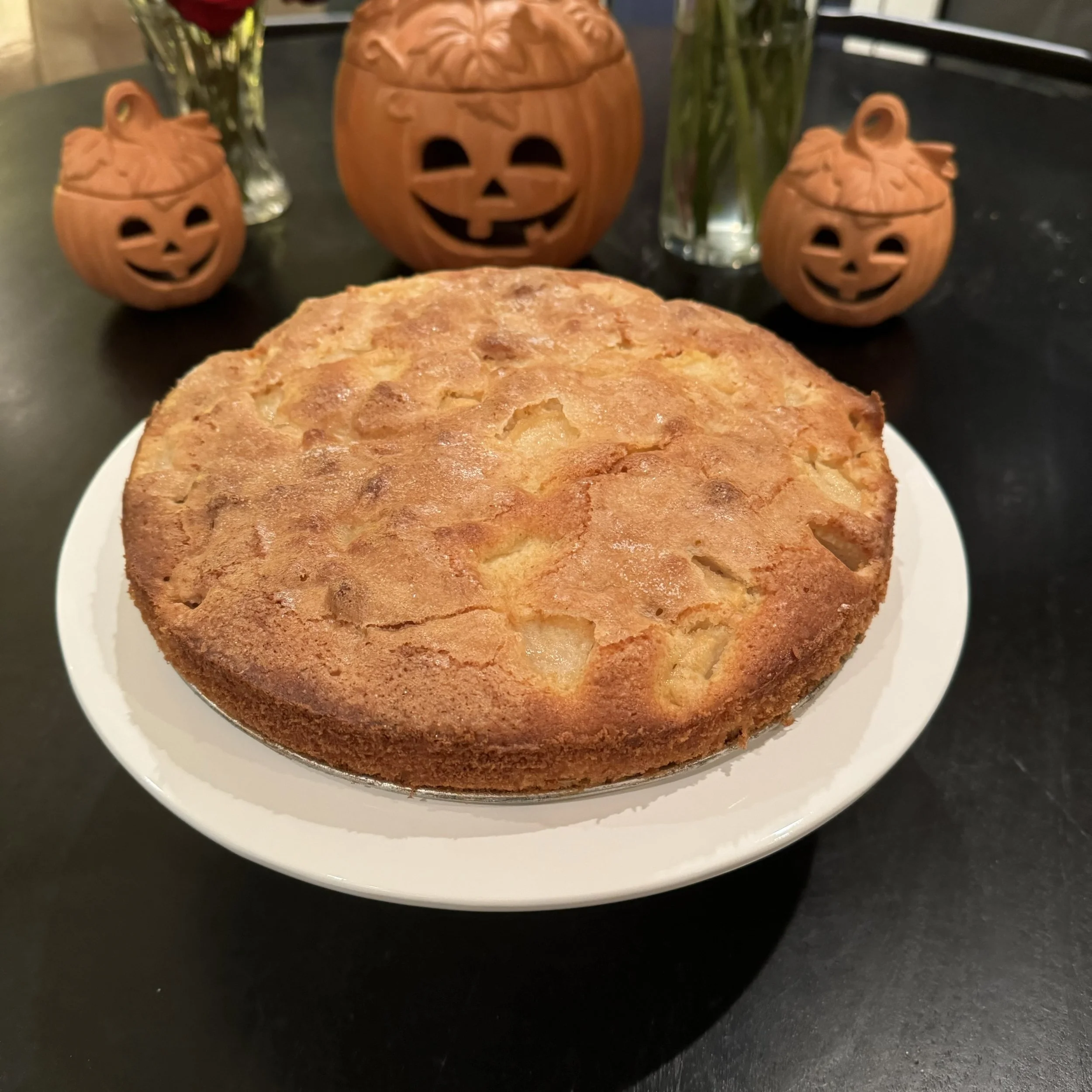 French Apple Cake: A Taste of Autumn Elegance