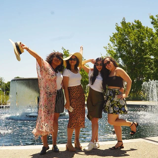 Wine a little, laugh a lot 👯&zwj;♀️👯&zwj;♀️