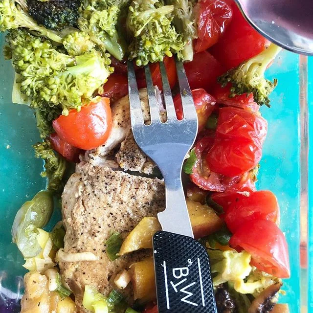 #ohbtw lunch tastes better with reusable utensils &bull;
&bull;
&bull;
&bull;
&bull;
#ohbuytheway #lunchbox #utensils #gogreen #wholefoods #zerowasteliving #commuterlife #forksoverknives #forkknife #plasticfree #bringyourown