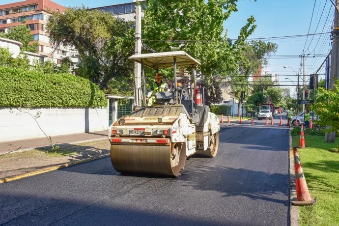 Proyecto para reajuste de precios en contratos de pavimentación en Providencia