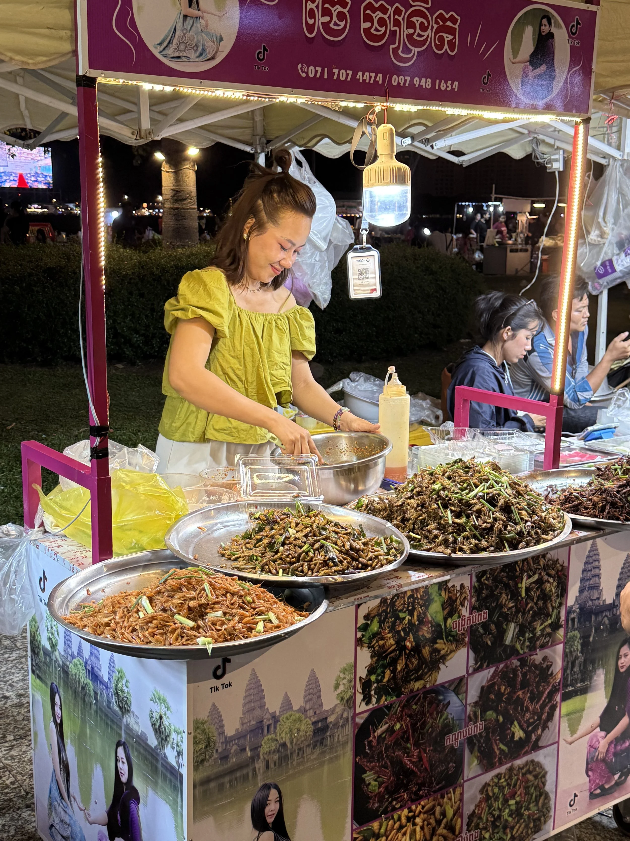 night-market-phnom-penh.jpg