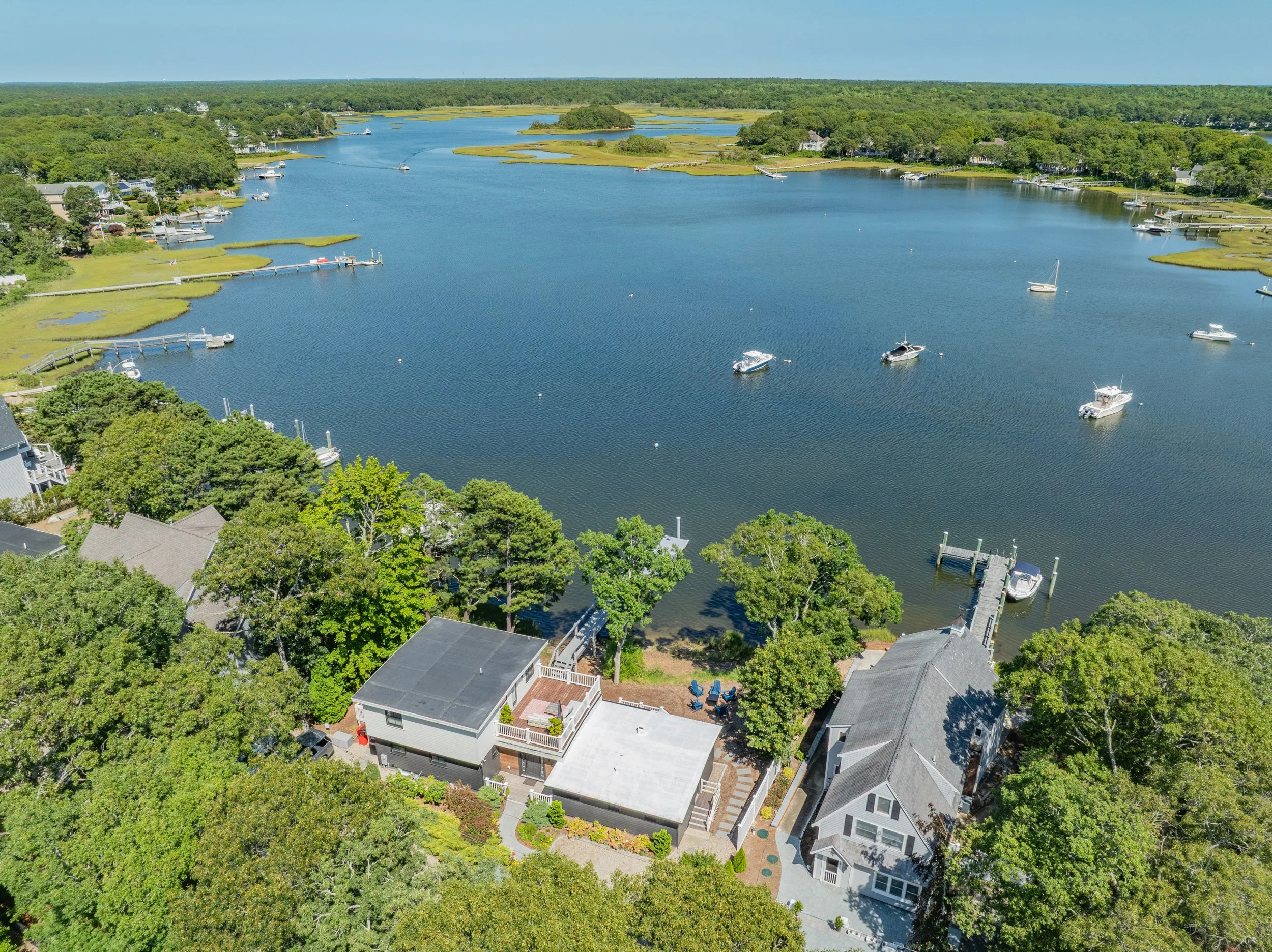 18 Great River Rd, Mashpee