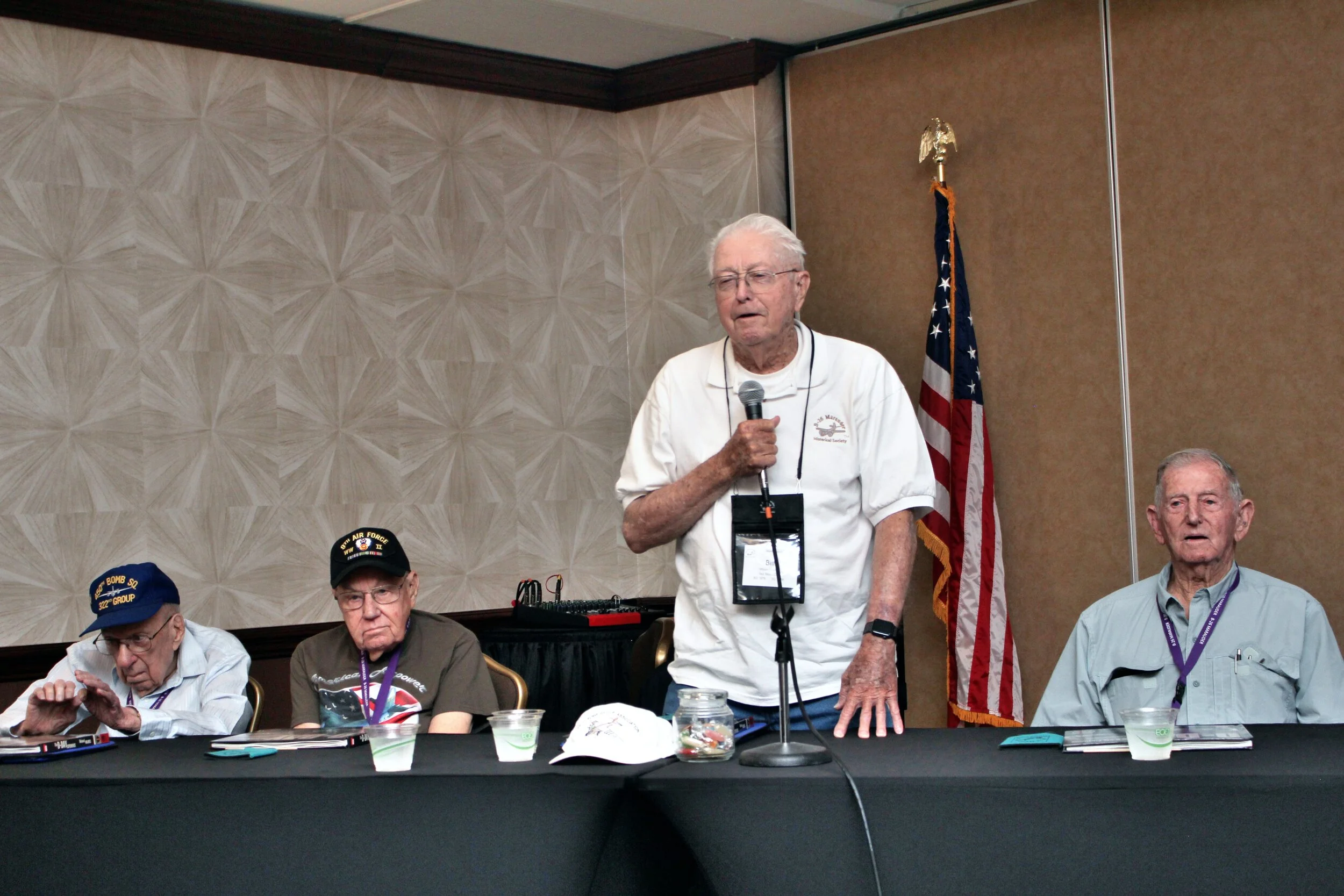 IMG_4676spurrier talks2.jpg