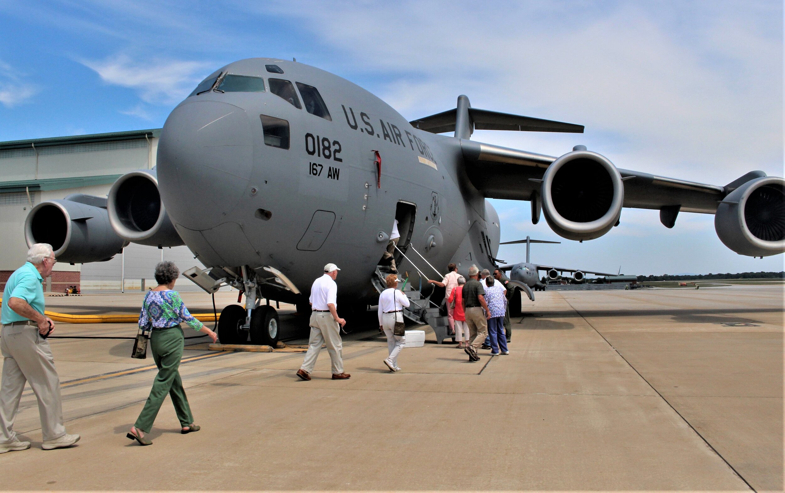 167th Retirees tour C-17