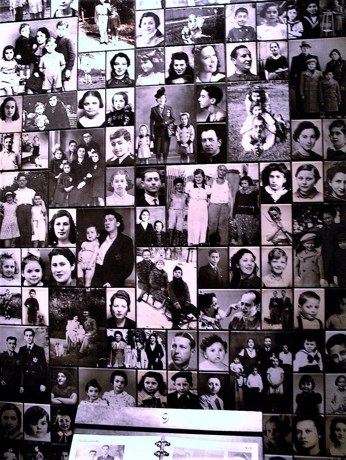 died in Holocaust pics