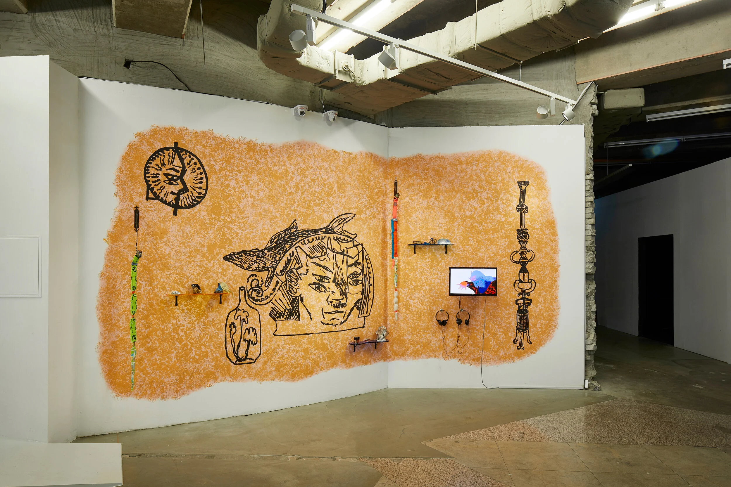  Jaakko Pallasvuo, ‘Soft Body Goal’. Wall painting and drawings (realised by Salla Laitinen according to the artist’s plans), video, sculptural objects, 2017. Photo: Jeonje Kim.  