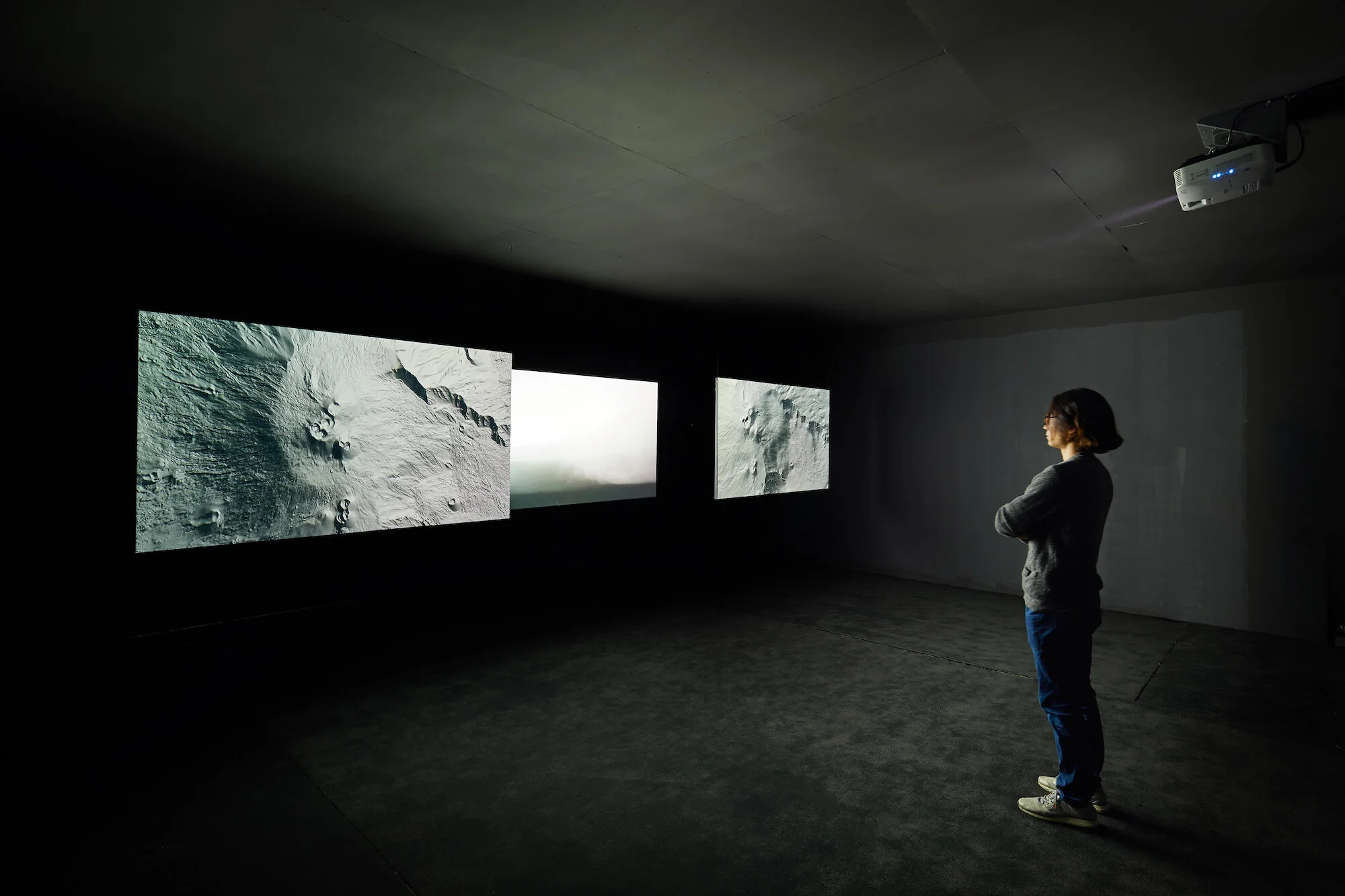  Elena Mazzi &amp; Sara Tirelli, “A Fragmented World”, 3-channel video installation, 2016. Photo: Jeonje Kim.  