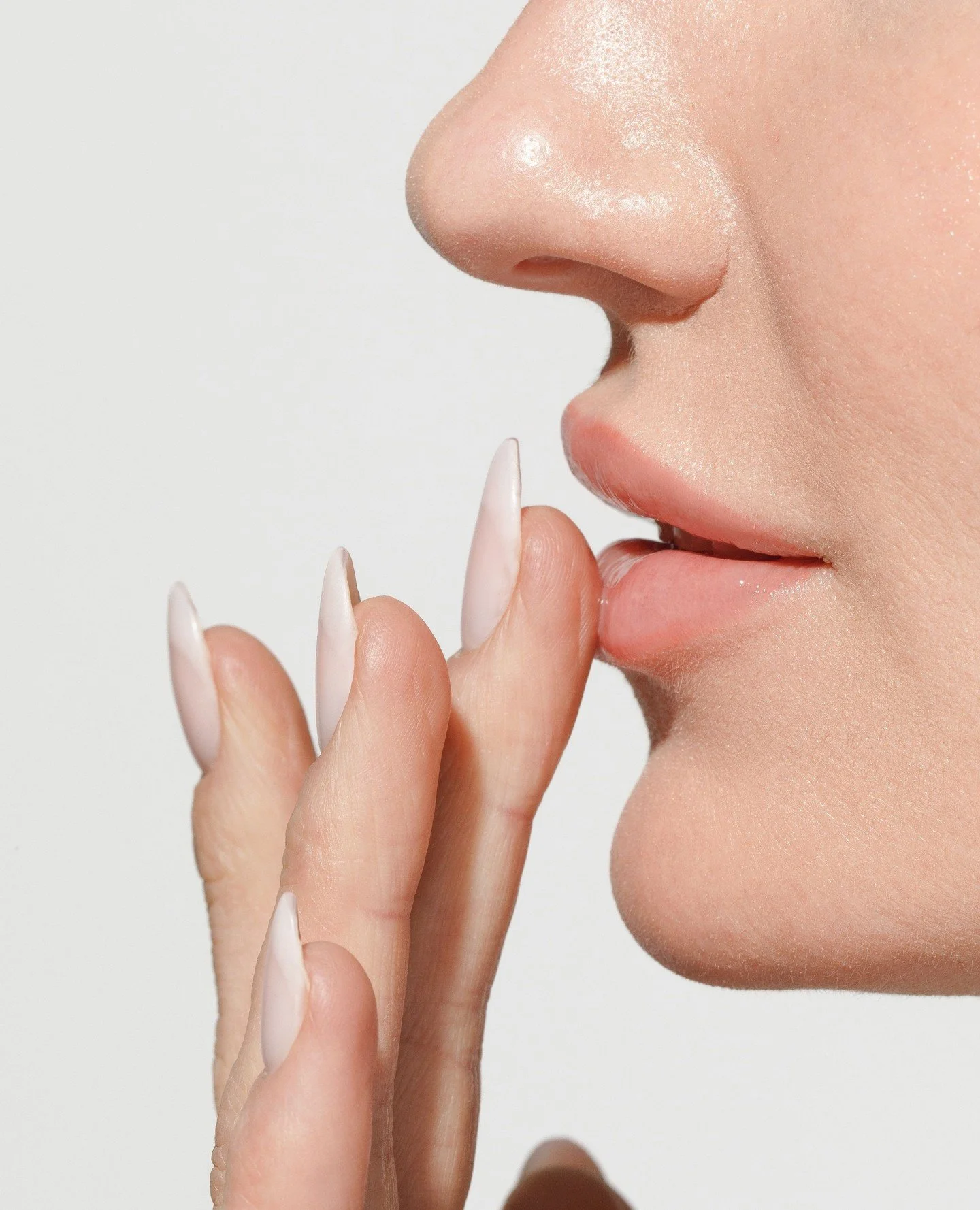 Fall &amp; Winter months can be especially tough on lips. Protection is just ONE of the reasons we rely strongly on An-Gloss Lip Treatment. But there's more...sooooo much more to this amazing lip shield.⁠
⁠
Powered by CeraBind Technology&trade; and i