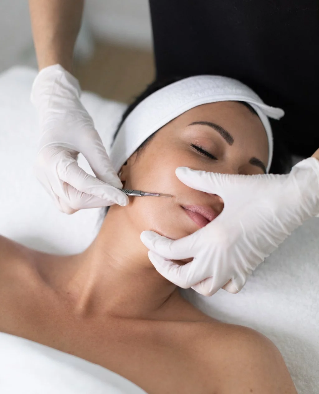 The iconic 🪩 GLASS SKIN FACIAL 🪩 was our most popular service in 2025, and there are so many reasons why it probably will be again in 2026!⁠
⁠
Dermaplaning⁠
Facial revision massage⁠
Microcurrent Therapy⁠
Exosomes + Epicutis⁠
Celluma LED Therapy⁠
Lo