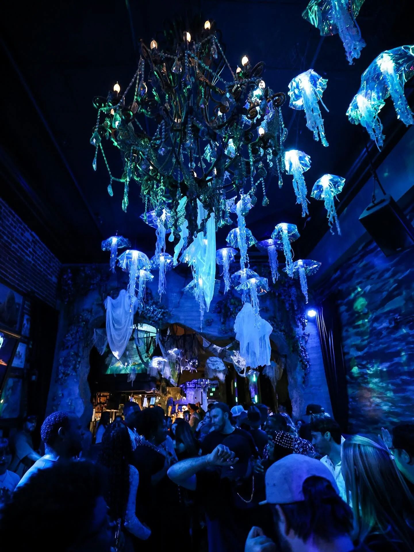 Join us this week for some special Halloween parties 🎃
Thursday - 90&rsquo;s VS 2000&rsquo;s 
Friday &amp; Saturday - Haunted Seas