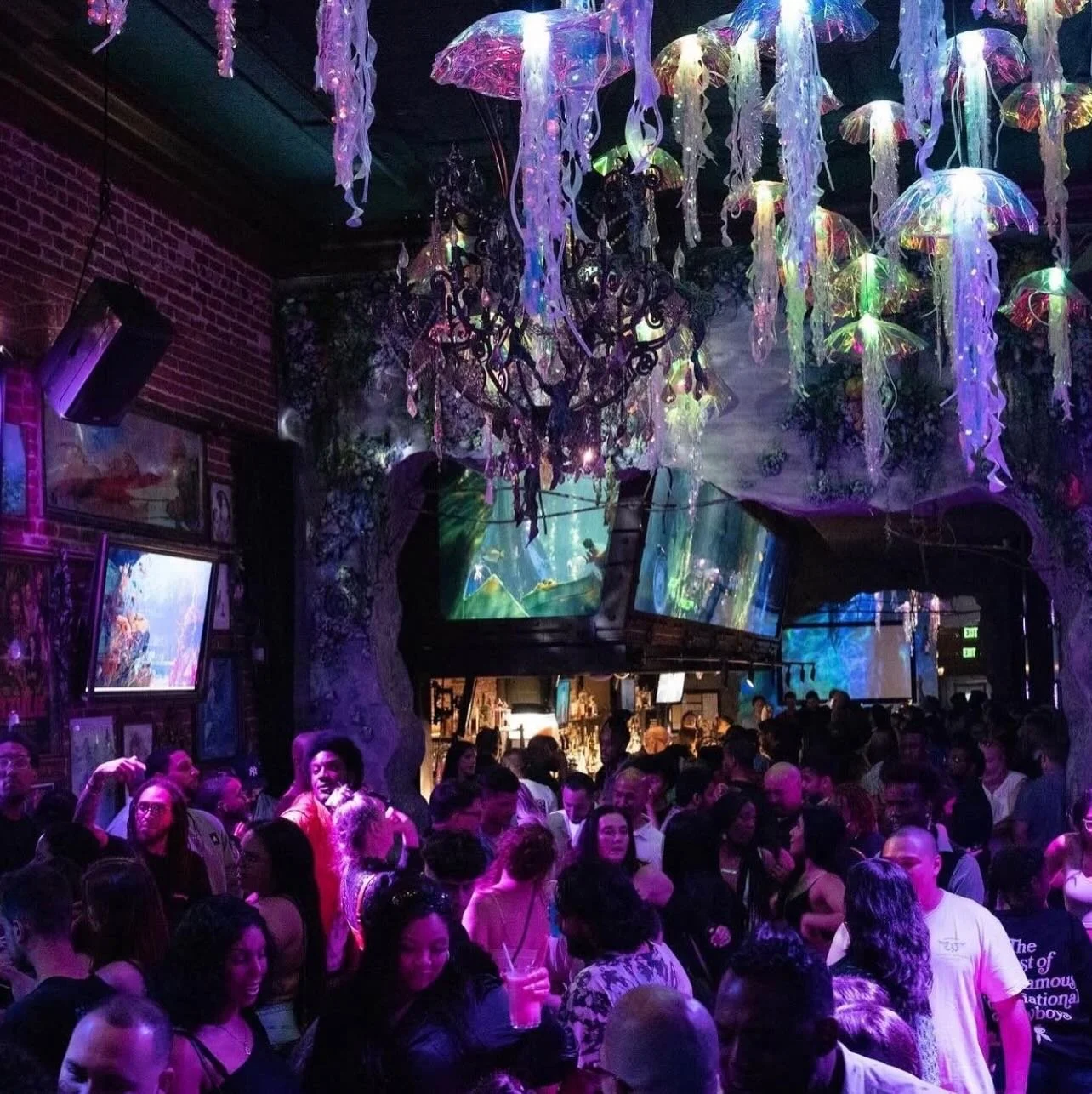 It&rsquo;s another great week of events here at @divebarsac with LIVE DJs &amp; Mermaids Wed-Sun 🎉🌊