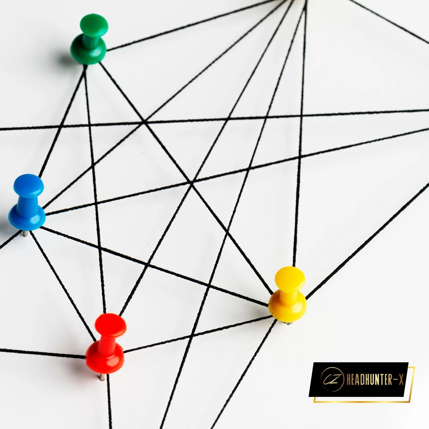 💼 En un entorno donde el talento abunda y los logros t&eacute;cnicos se dan por hecho, la diferencia entre un ejecutivo destacado y uno olvidado no siempre est&aacute; en el curr&iacute;culum, sino en la red que lo respalda. 🤝 Las conexiones no son