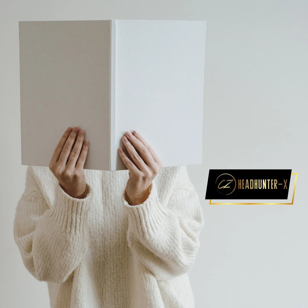 Hay empresas que buscan talento para cubrir un espacio&hellip;
y hay empresas que buscan talento para escribir su siguiente cap&iacute;tulo.

Hoy, uno de los errores m&aacute;s silenciosos dentro de la alta direcci&oacute;n es seguir tomando decision