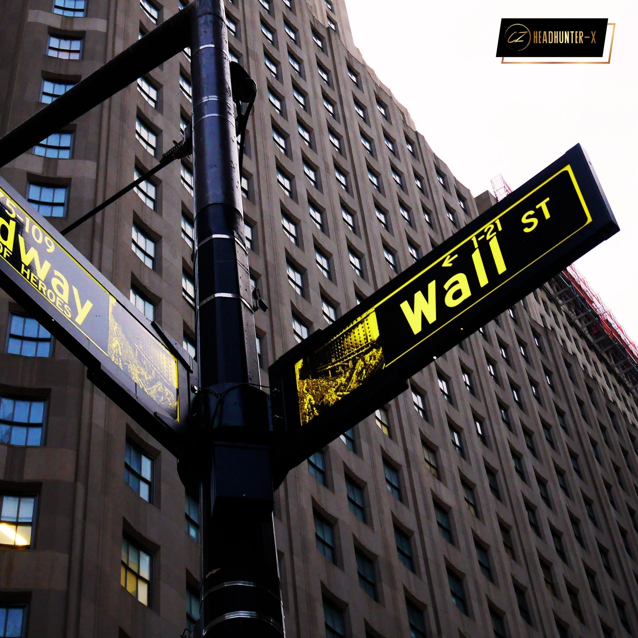 🧠 IPO: No es el final de la carrera, es el inicio del escrutinio

En la cultura startup, la IPO se celebra como "La Salida". En la realidad, la evidencia es brutal: la IPO no es una salida; es una entrada a la liga de m&aacute;xima exigenc