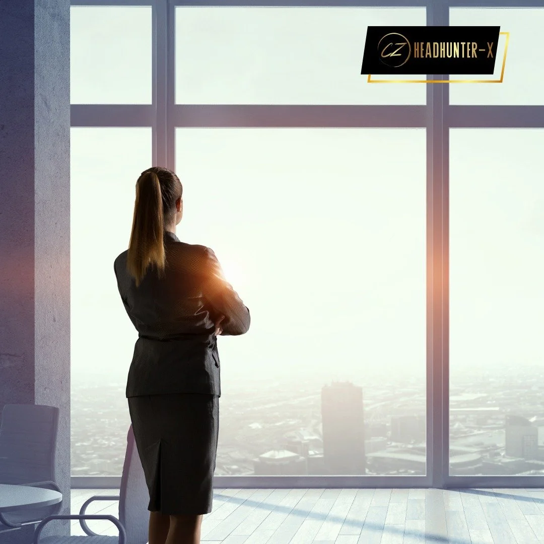 🧠 Executive Isolation: El riesgo silencioso de la soledad en la Alta Direcci&oacute;n

Mientras m&aacute;s alto el cargo, menos contradicci&oacute;n real.

El CEO moderno tiene acceso a m&aacute;s informaci&oacute;n que nunca.
Pero cada vez menos fr