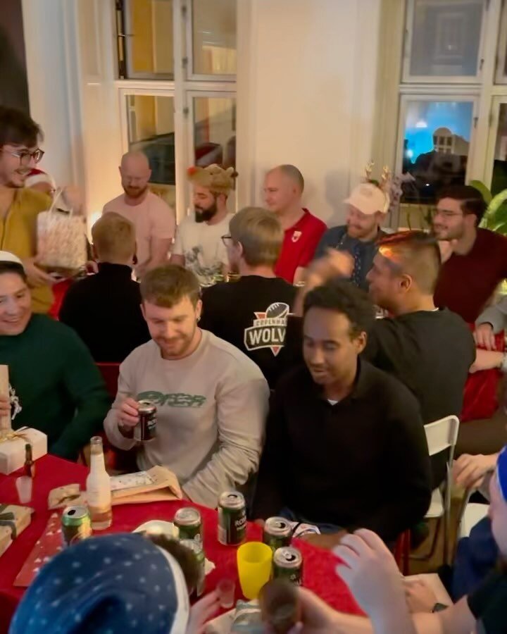 Last night&rsquo;s Christmas dinner aka Julefrokost with the was pure hygge! 🎄✨ Danish style celebrations filled with lights, games, and an abundance of delicious food. Creating unforgettable memories with friends! 🇩🇰 #CopenhagenWolves #ChristmasJ