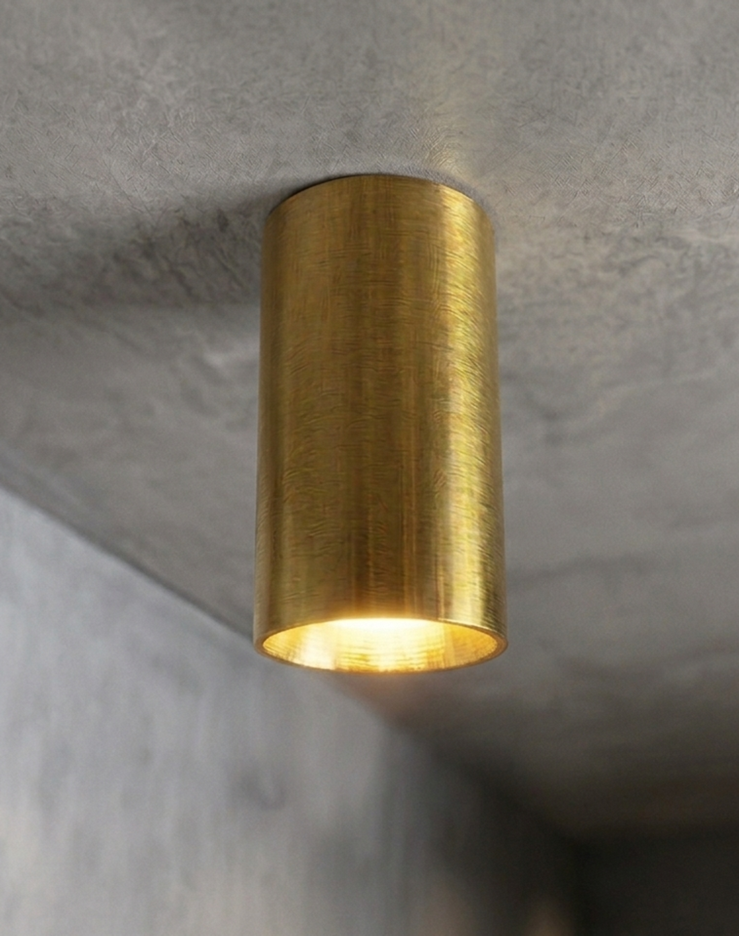 BOK.221 - CONTAIN - Book XL Embedded - Brushed Brass.png