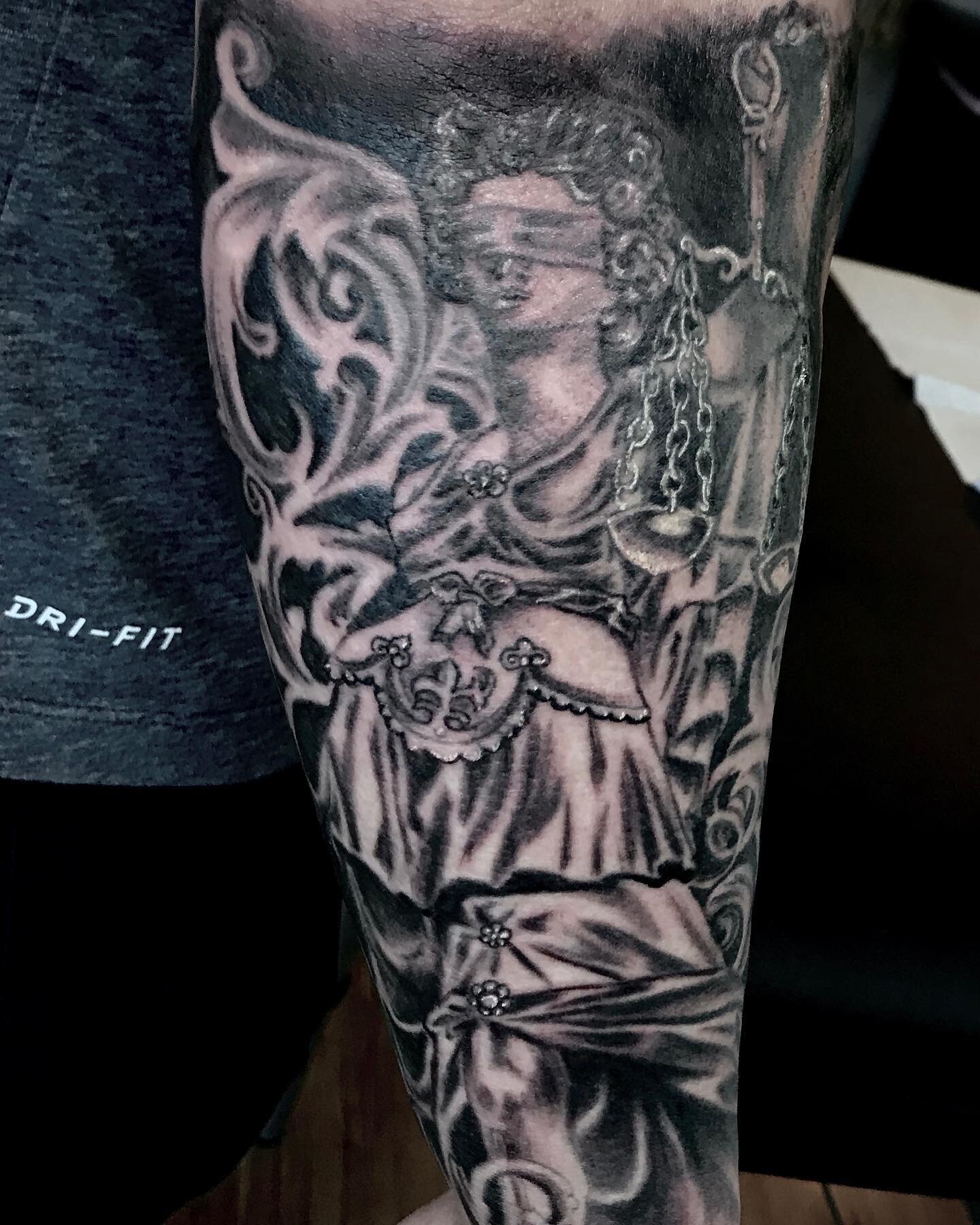 Finished up this Blind Lady Justice on a good friend and client.  For info DM 👉🏻@starchildtattoo or text her at 8013896983 .
.
.
.
.
.
.
Using nothing but the best
 @tattooloverscare
@silverbackink 
@divincineedles
.
.
.
.
#outerdarknessstudio #slc