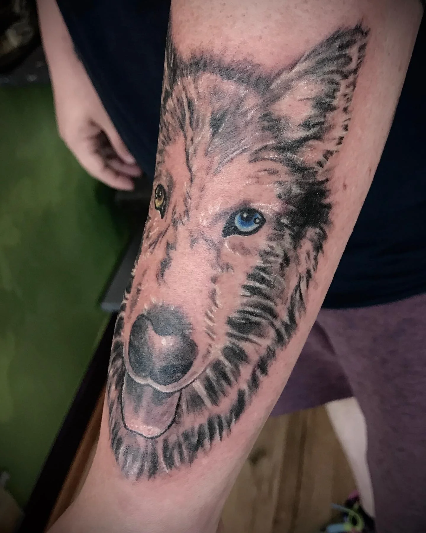 Honored to do Ash&rsquo;s best friend! Tattooed by @starchildtattoo For info DM 👉🏻@starchildtattoo or text her at 8013896983 .
.
.
.
.
.
.
Using nothing but the best
 @tattooloverscare
@silverbackink 
@divincineedles
.
.
.
.
#outerdarknessstudio #s