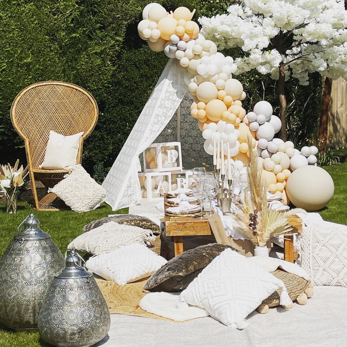 Large Lace Teepee and Low Level Table — The Sleepy Teepee Company