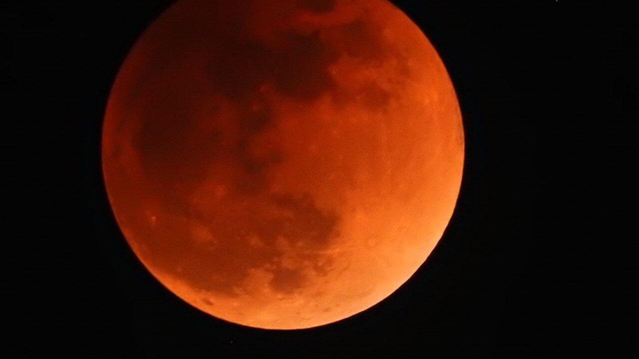 blood moon.jpg
