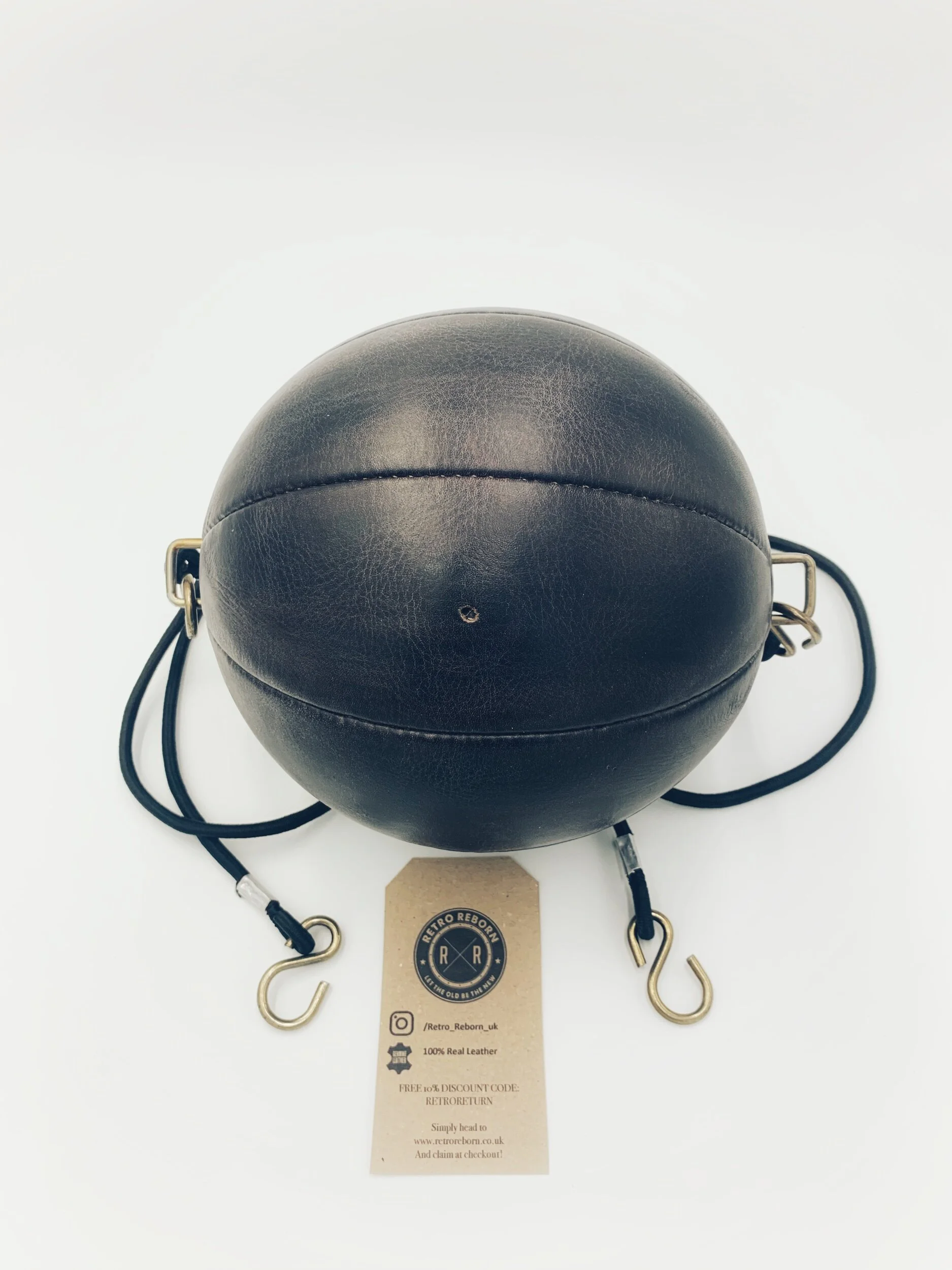 C5AC0A0C-2BF4-4ABB-B993-9F5B17237930