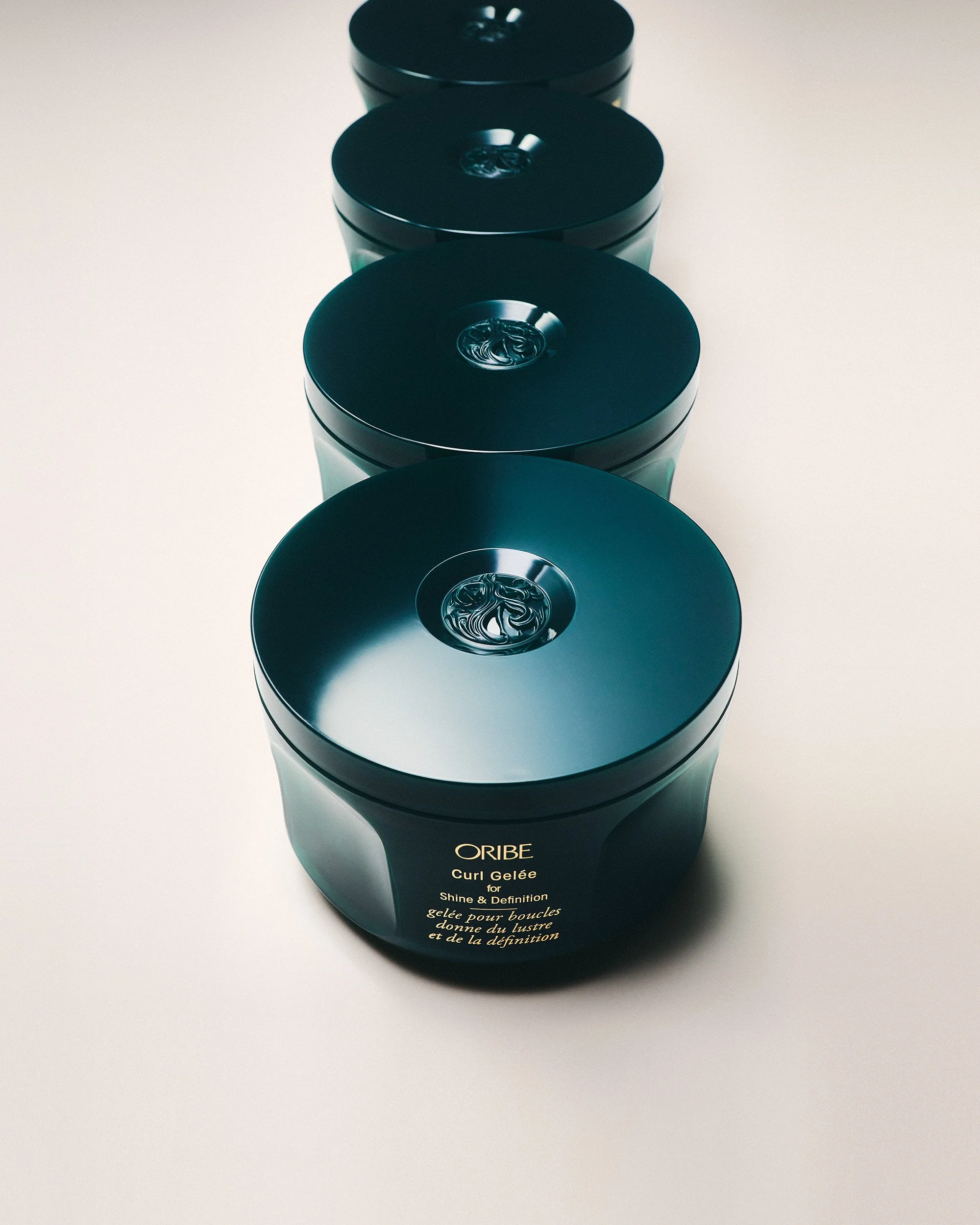 14x_CURL GELEE FOR SHINE DEFINITION_8.5 OZ_Group_4x5.JPG