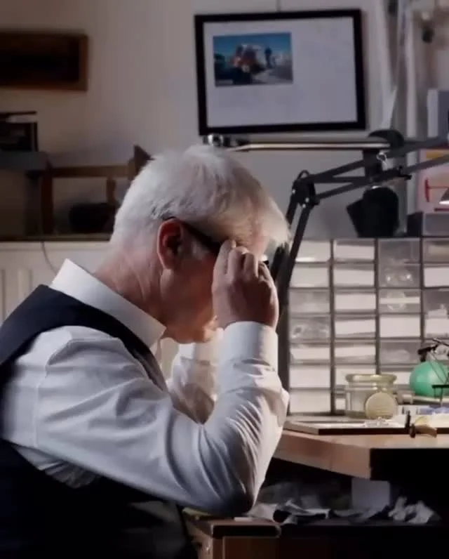 Kaikkein paras syntyy käsityönä 🤍
#käsityö #käsityöammatti #kampaaja #kampaajaespoo #kampaamoespoo #parturi #parturiespoo #parturitapiola #shortcutfinland #vainparastahiuksillesi