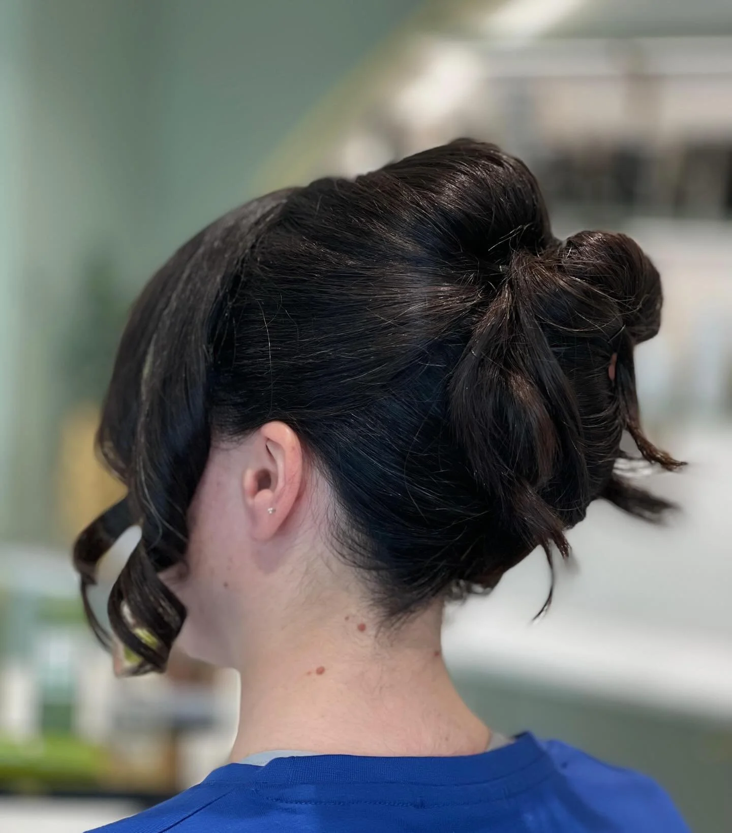 #juhlakampaus #nutturakampaus #kampaus #vanhojentanssikampaus #vainparastahiuksillesi