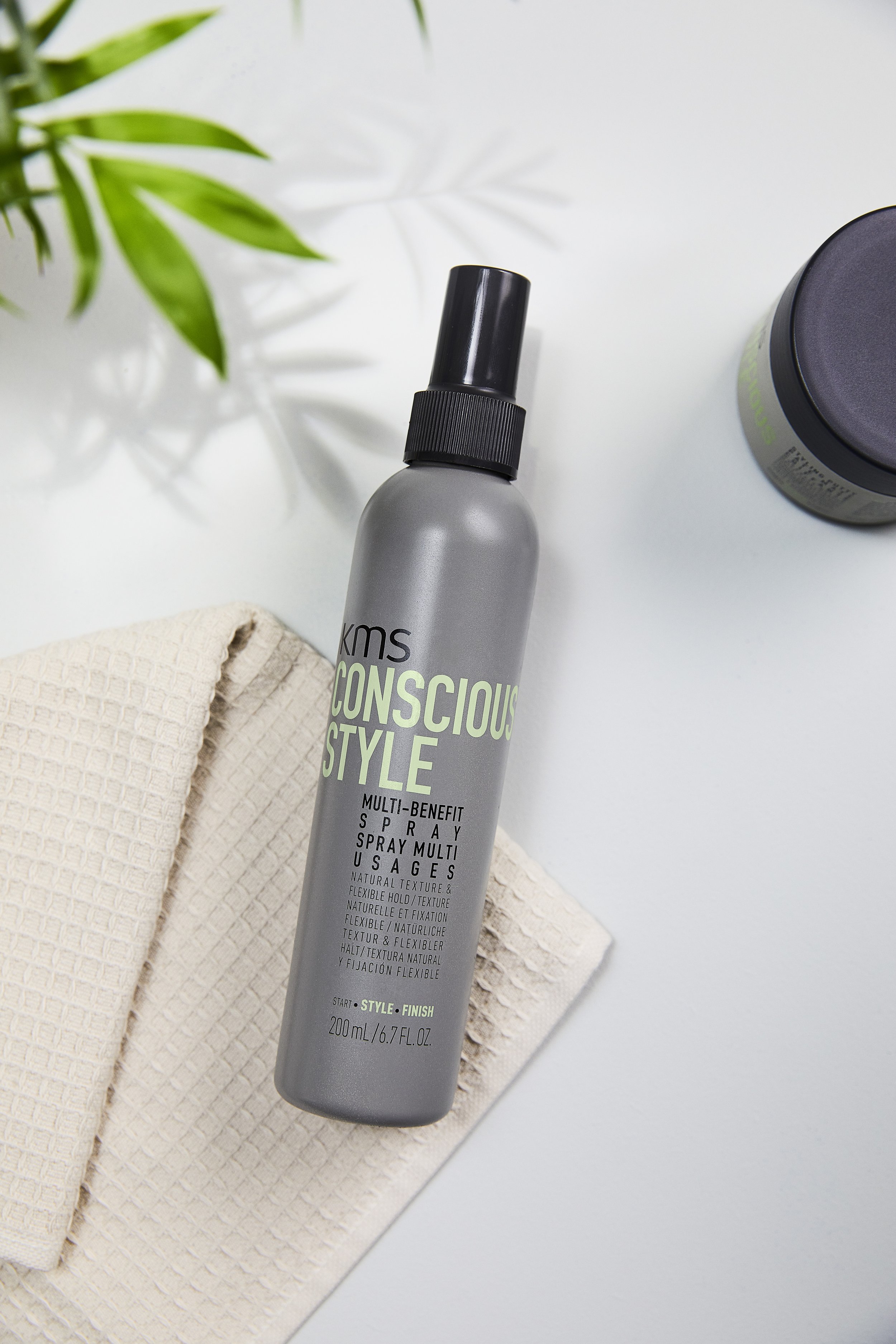 KMS_CONSCIOUS STYLE_packaging_Multi-benefit Spray_shot print 9.jpg