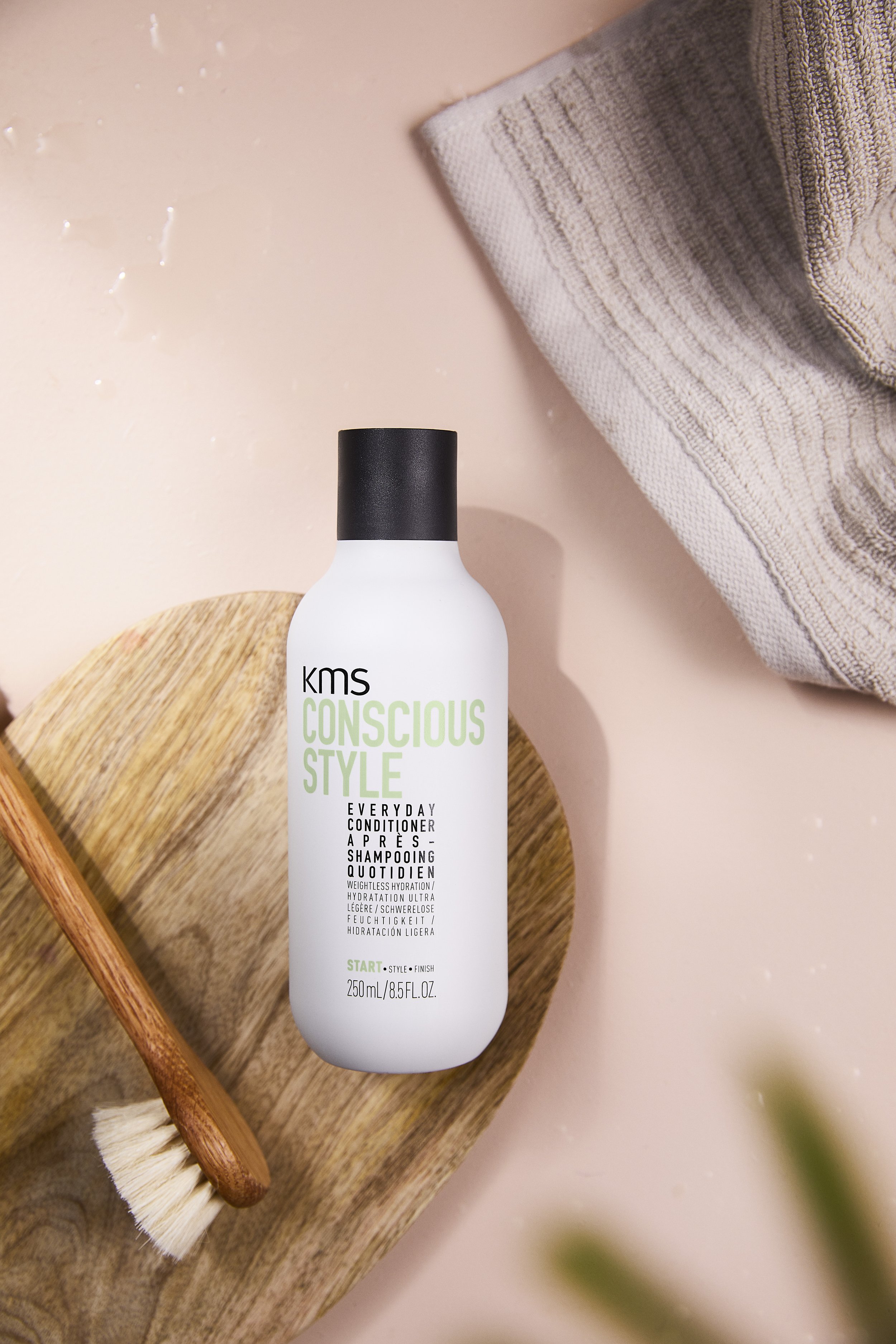 KMS_CONSCIOUS STYLE_packaging_Everyday Conditioner_shot print 10.jpg