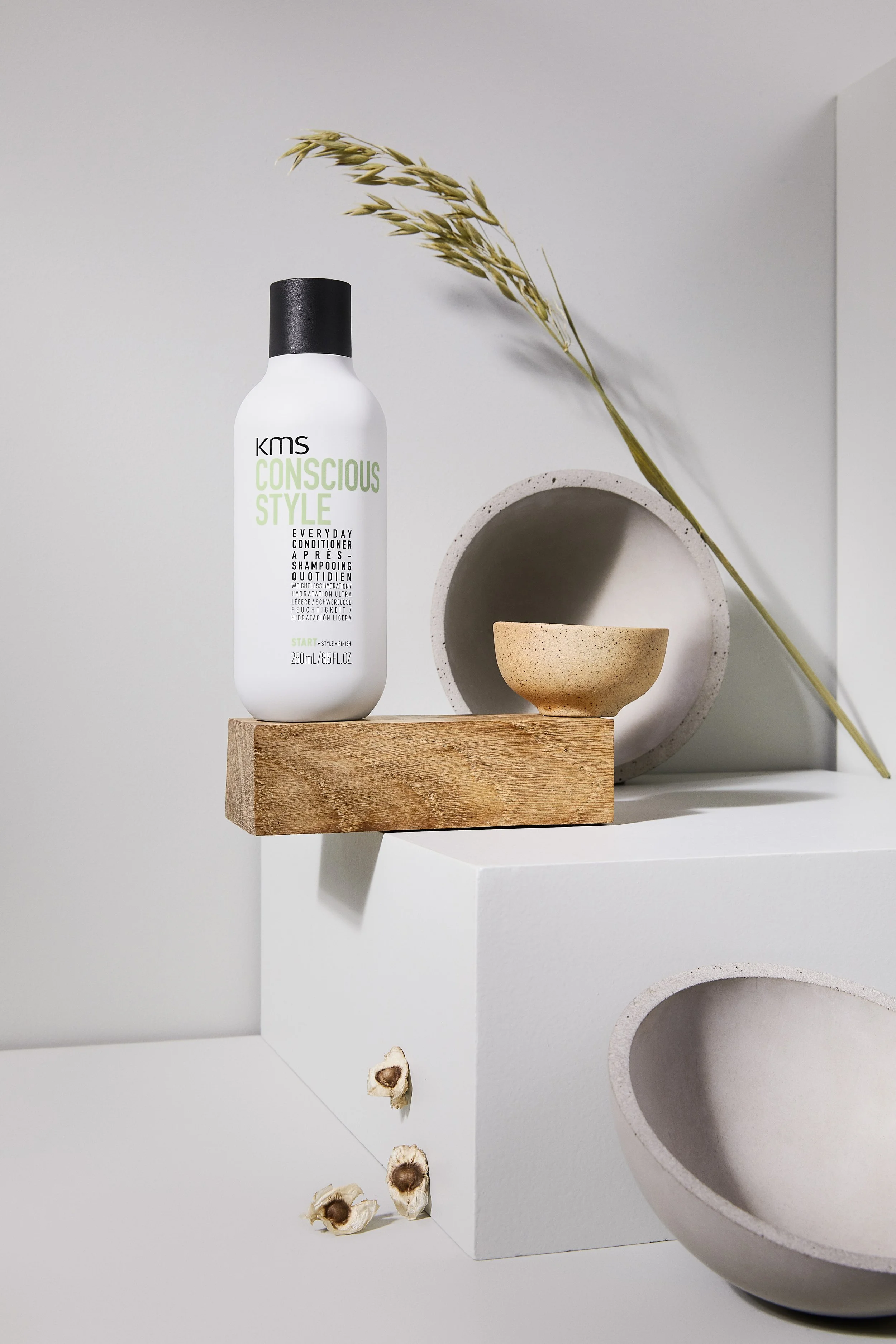 KMS_CONSCIOUS STYLE_packaging_Everyday Conditioner_shot print 7.jpg
