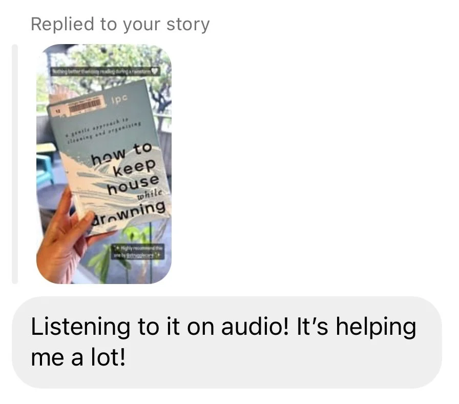  A note that says she is listening to the book on audio and finds it very helpful. 