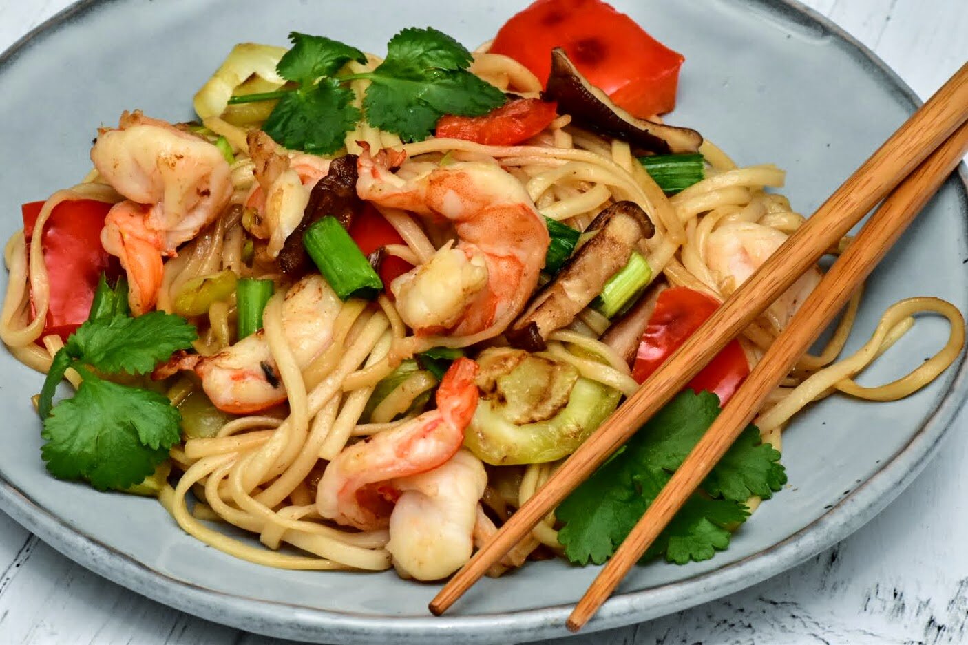 Stir Fry Udon Noodles with Shrimp — The 5 Tastes Table