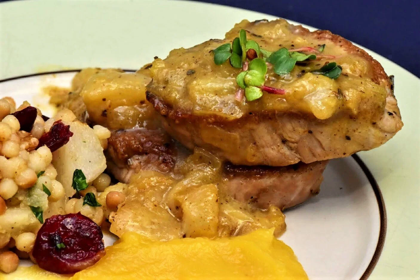 Pork Medallions with Pear-Ginger Sauce