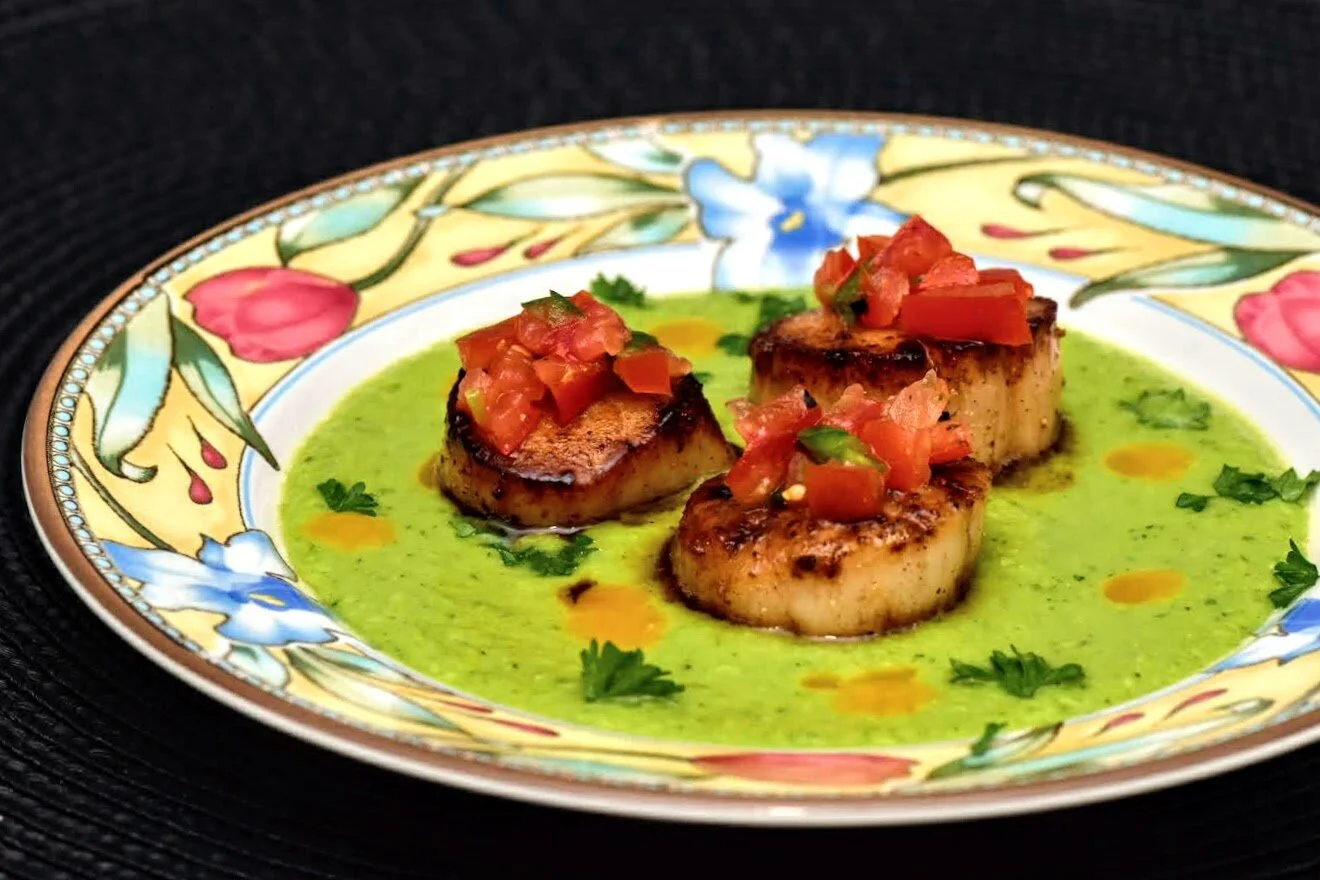 Anise Scented Scallops with Pea Purée and Tomato Relish