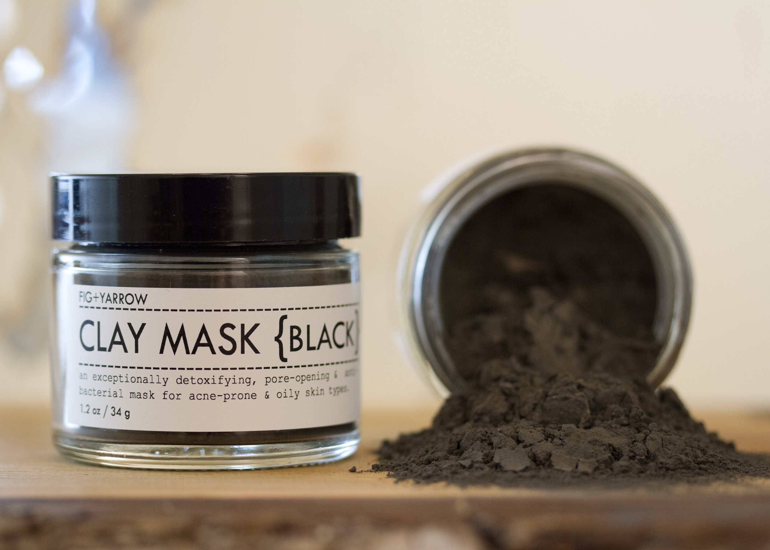 FigYarrow_ClayMask_Black.jpg