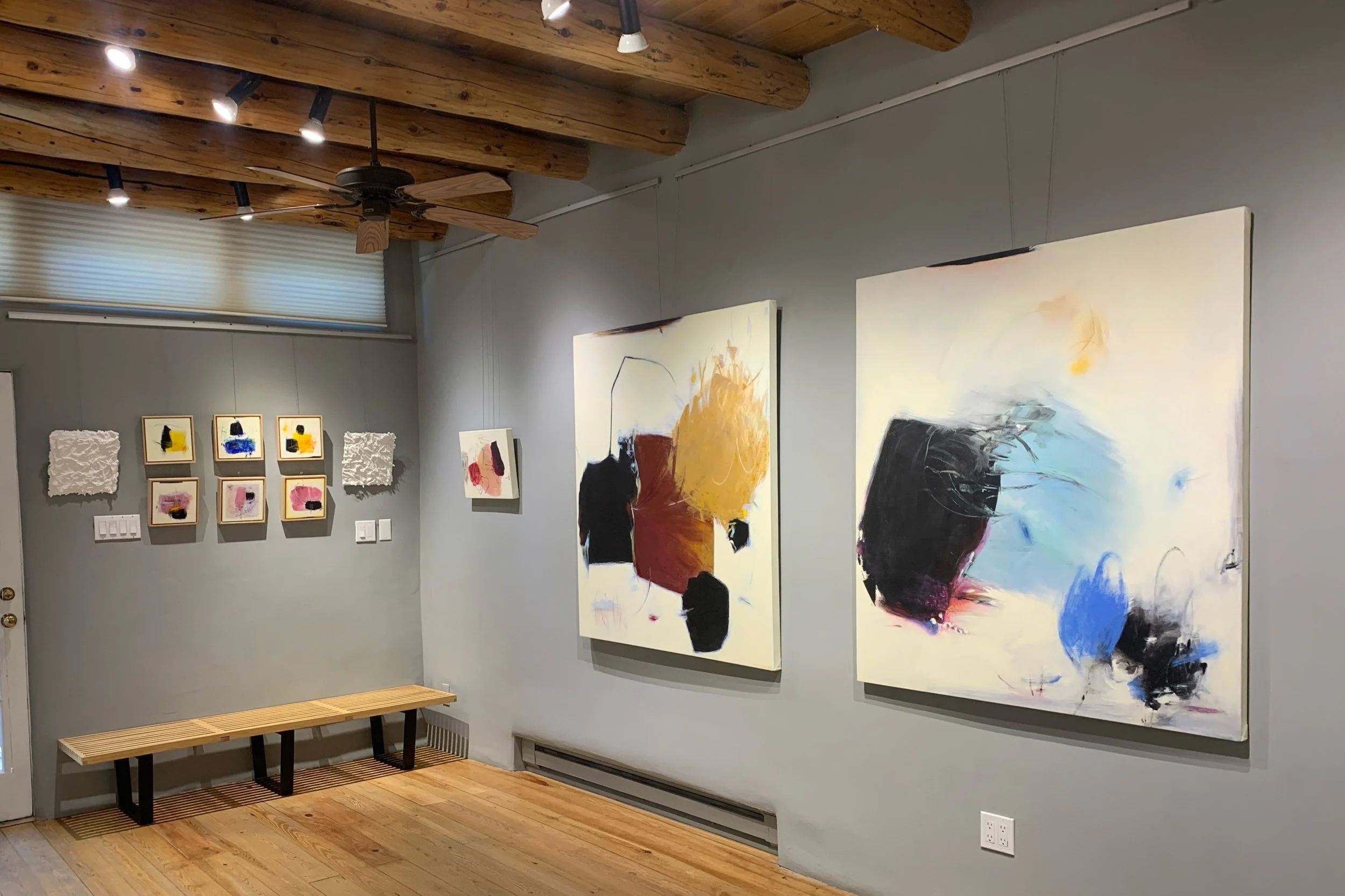 THE PALE EARTH BENEATH MY FEET