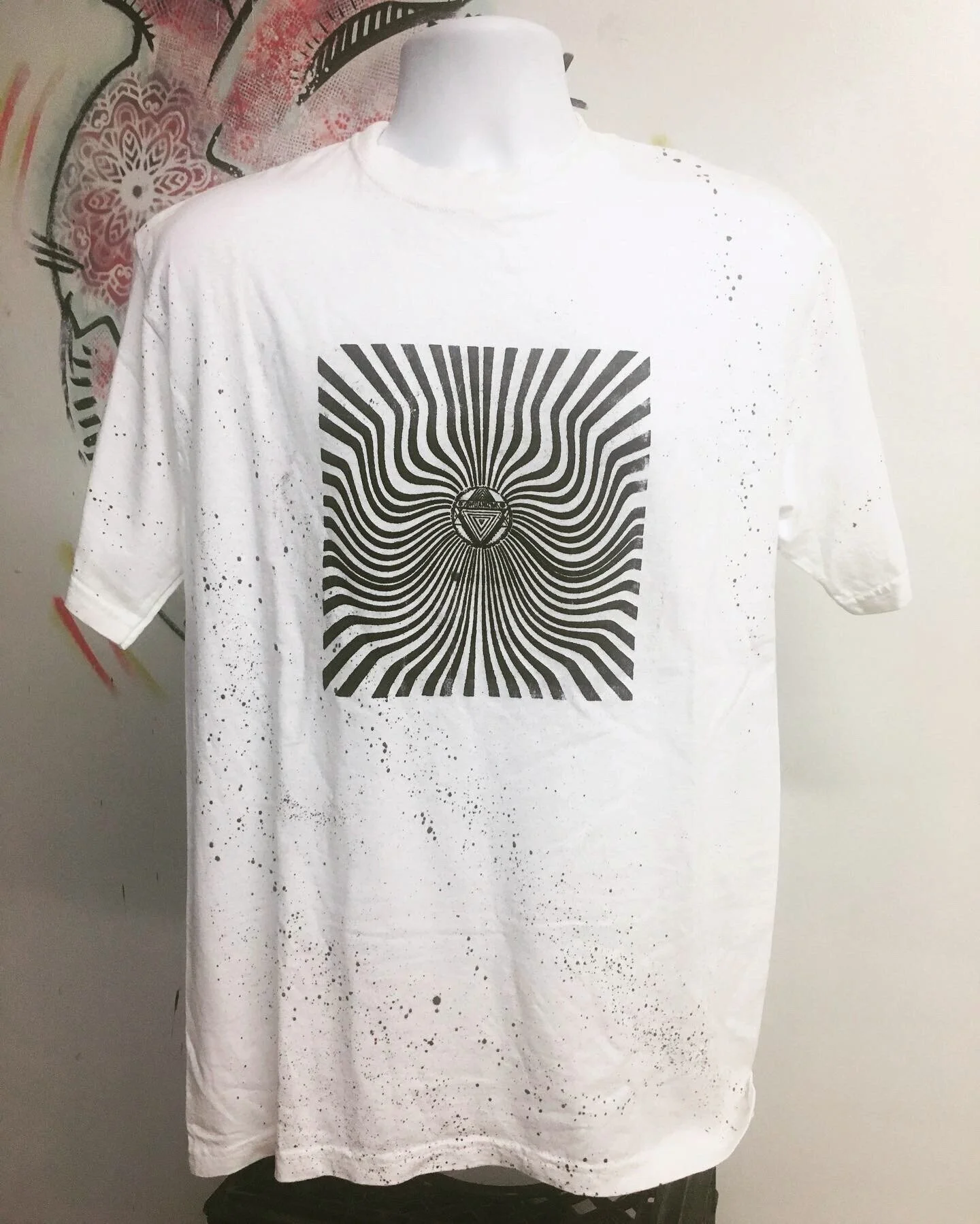 supreme illusion tee