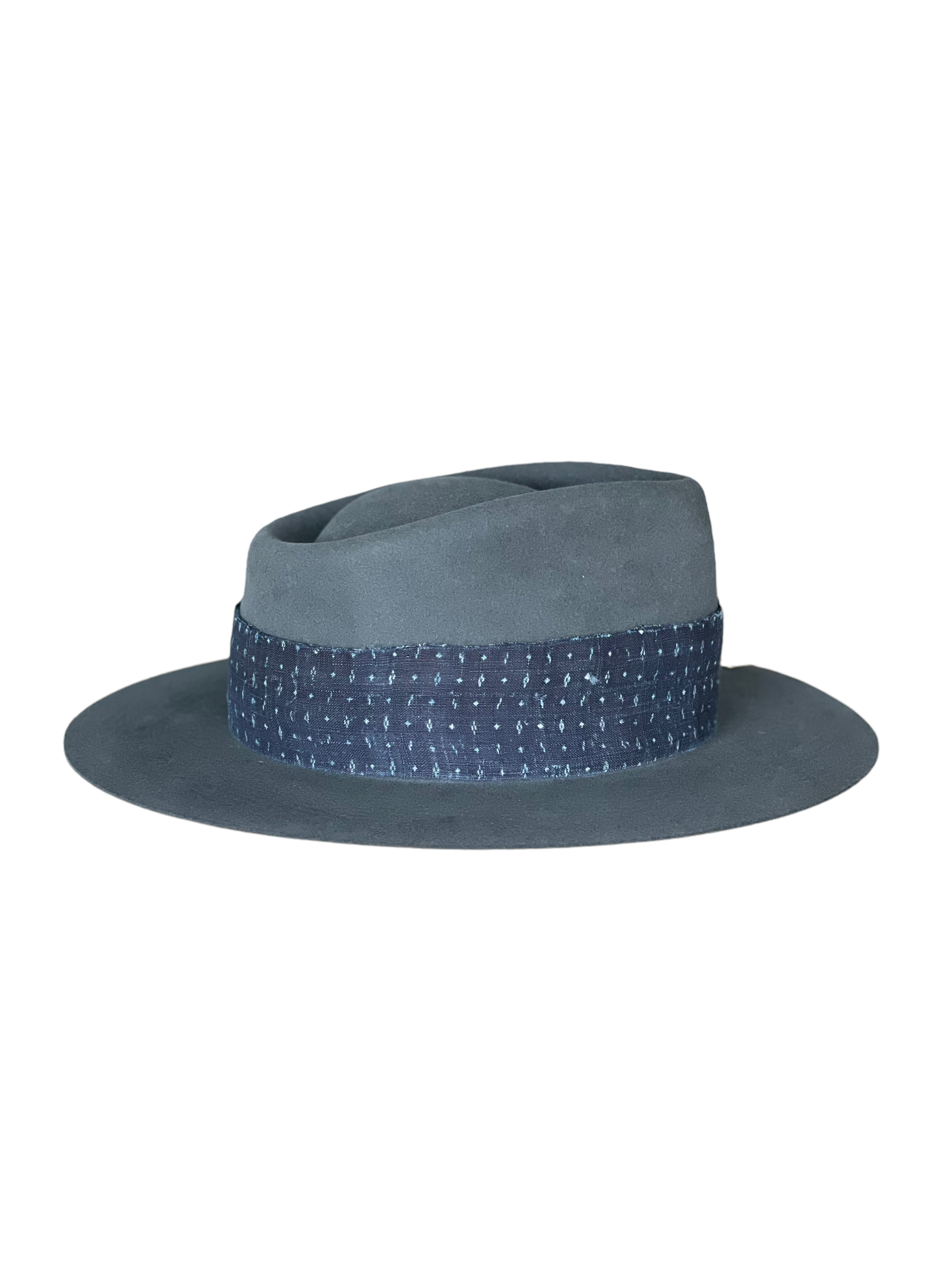 2693FEB5-0E6D-48B6-867E-93A368D252F1