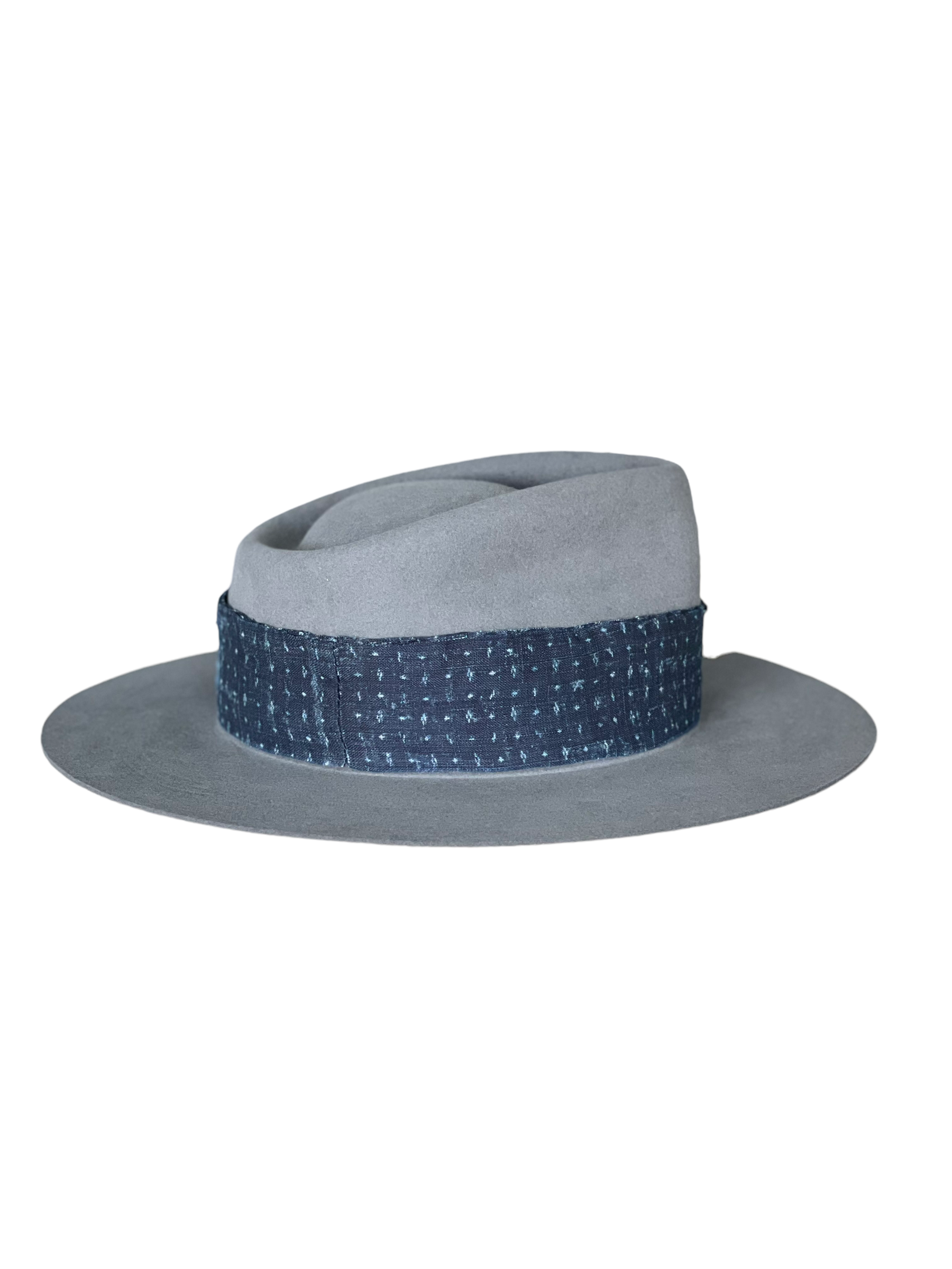 EDA55CB5-6FB5-41C0-BE7D-46865AB260E9